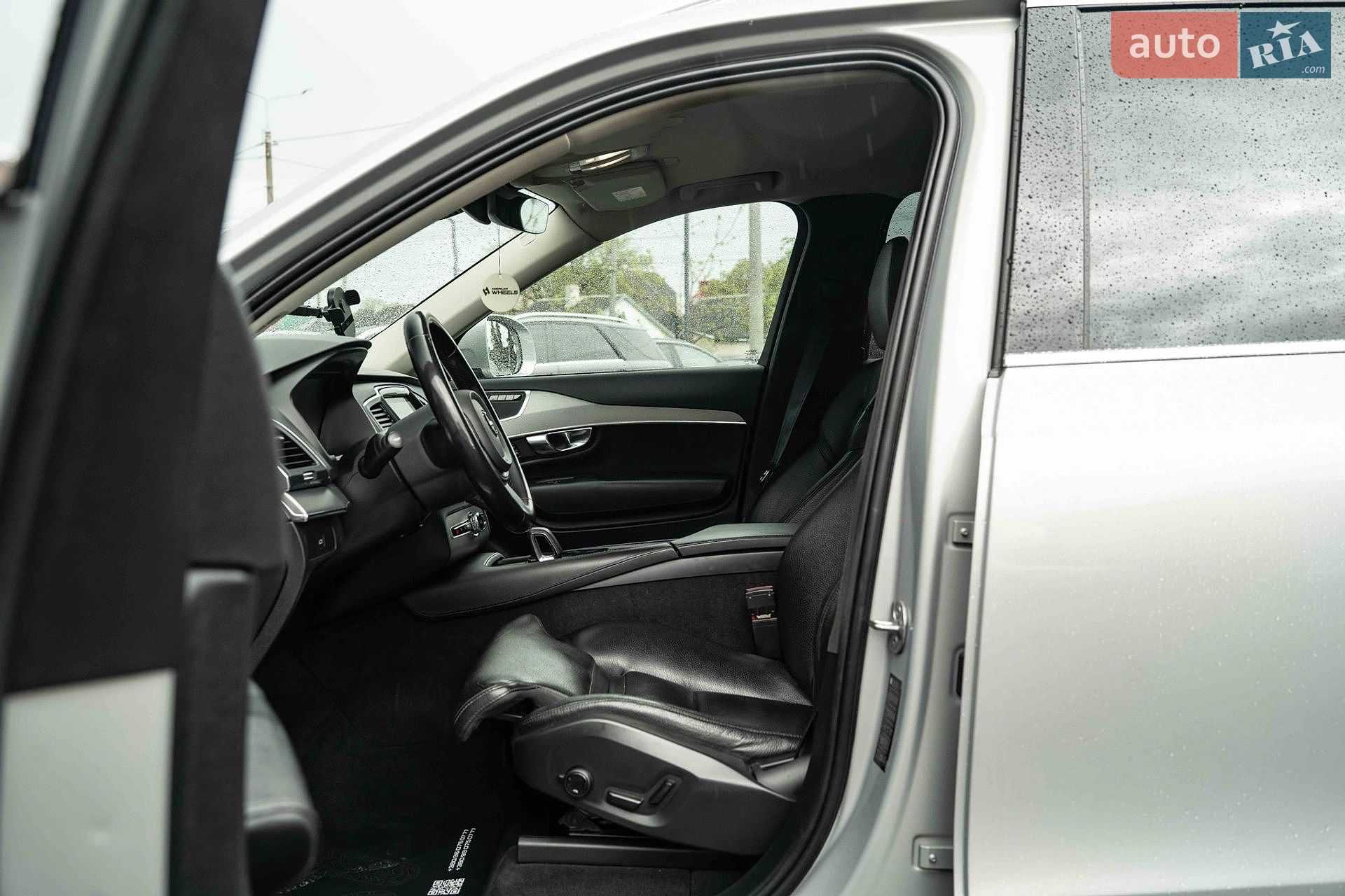 Volvo XC90 2022 VIN YV1LCK2V9P1923357 фото оголошення 17 з 48