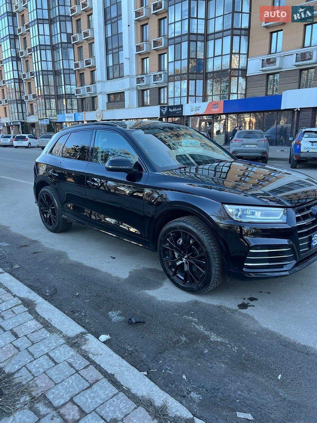 Audi Q5 2019 VIN WA1G2AFY3L2049515 фото оголошення 6 з 10