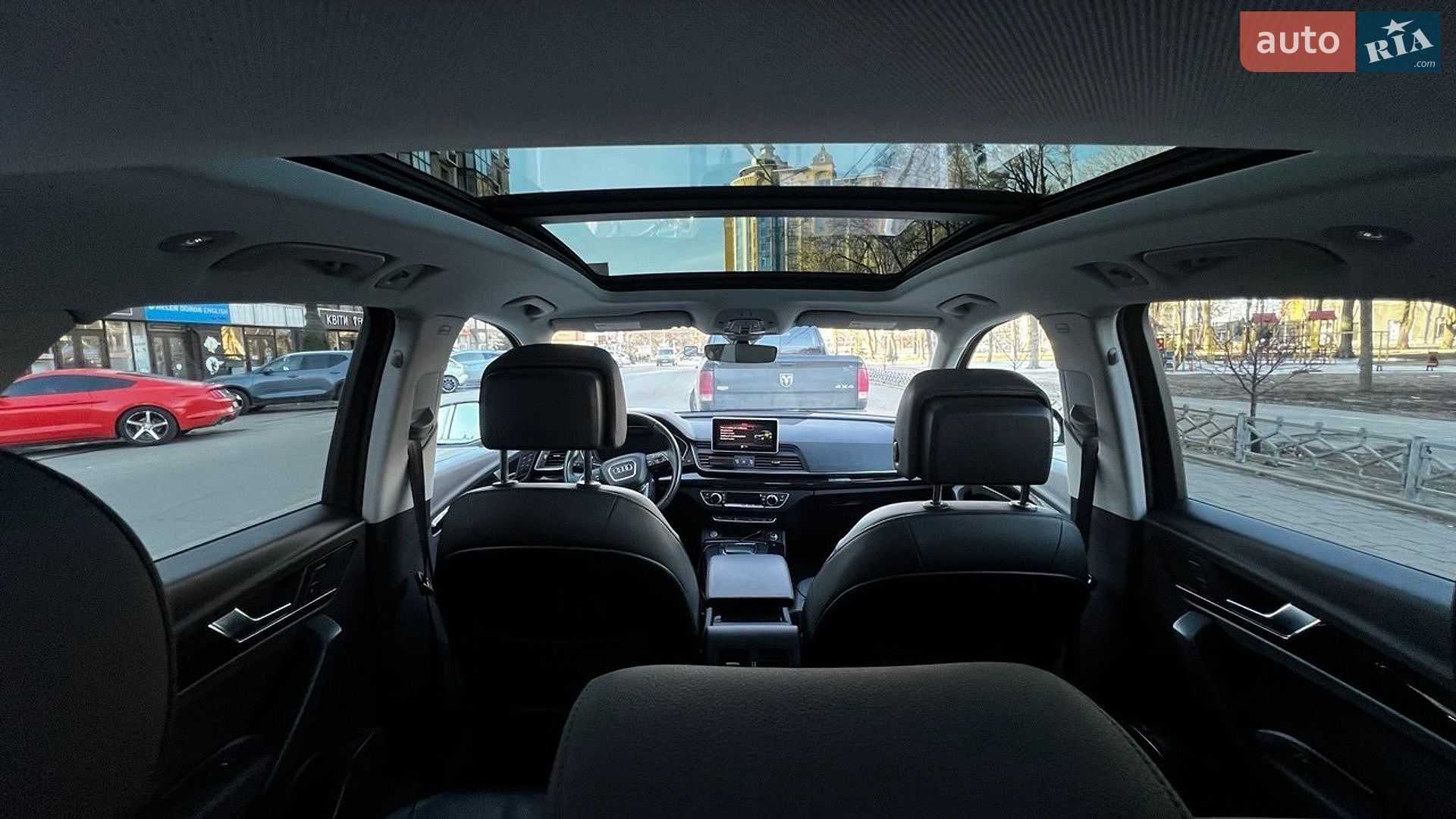 Audi Q5 2019 VIN WA1G2AFY3L2049515 фото оголошення 9 з 10