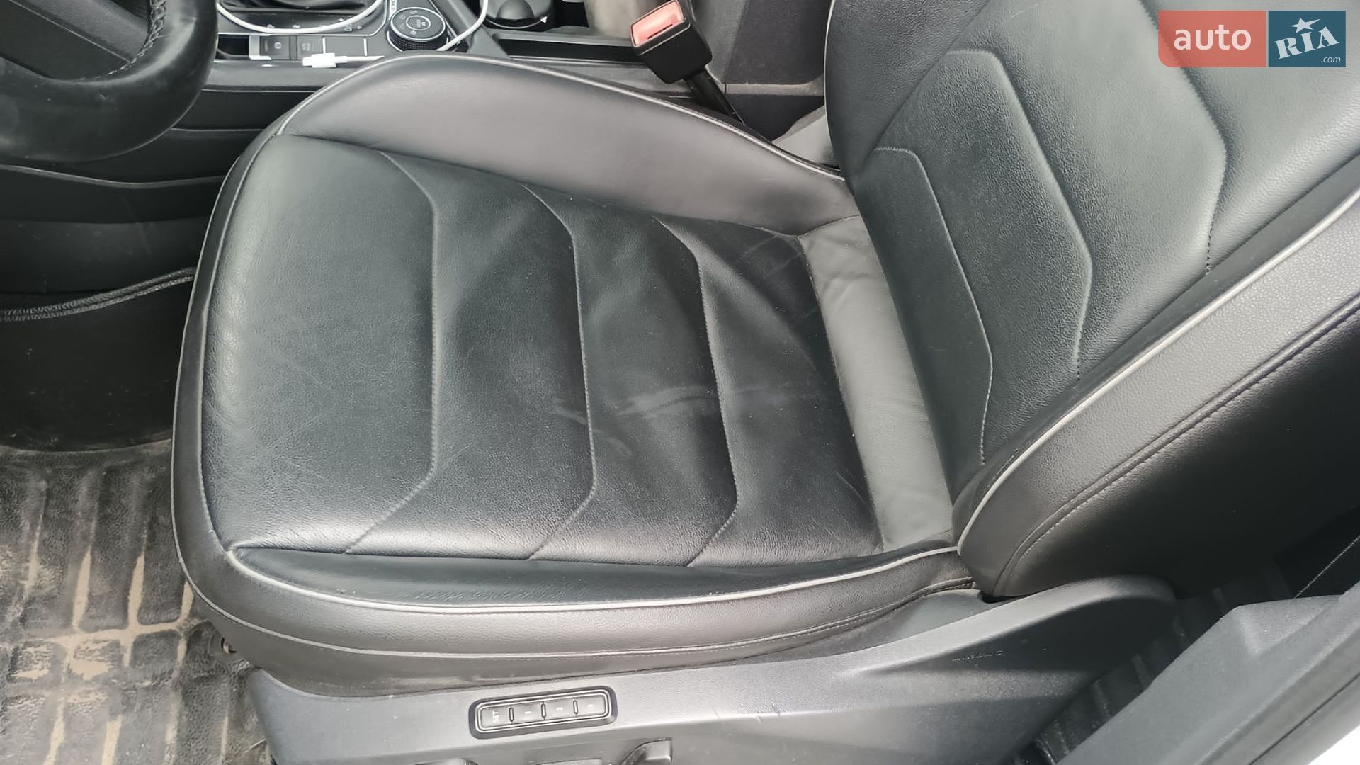 Volkswagen Tiguan 2018 VIN WVGZZZ5NZJW930725 фото оголошення 3 з 12