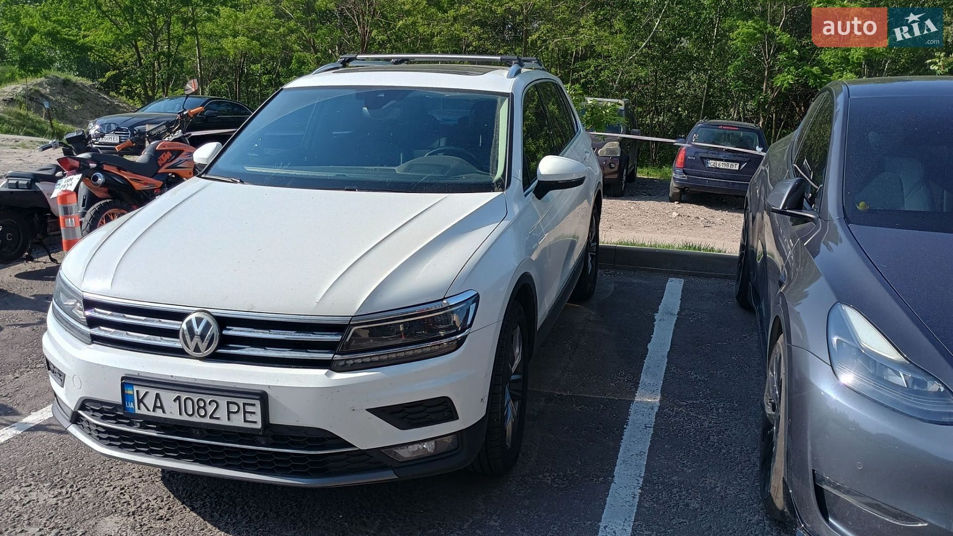 Volkswagen Tiguan 2018 VIN WVGZZZ5NZJW930725 фото оголошення 11 з 12