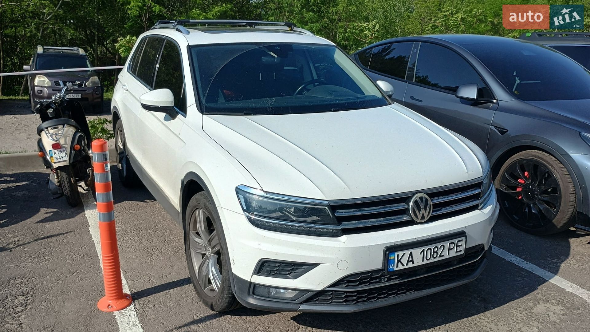 Volkswagen Tiguan 2018 VIN WVGZZZ5NZJW930725 фото оголошення 12 з 12
