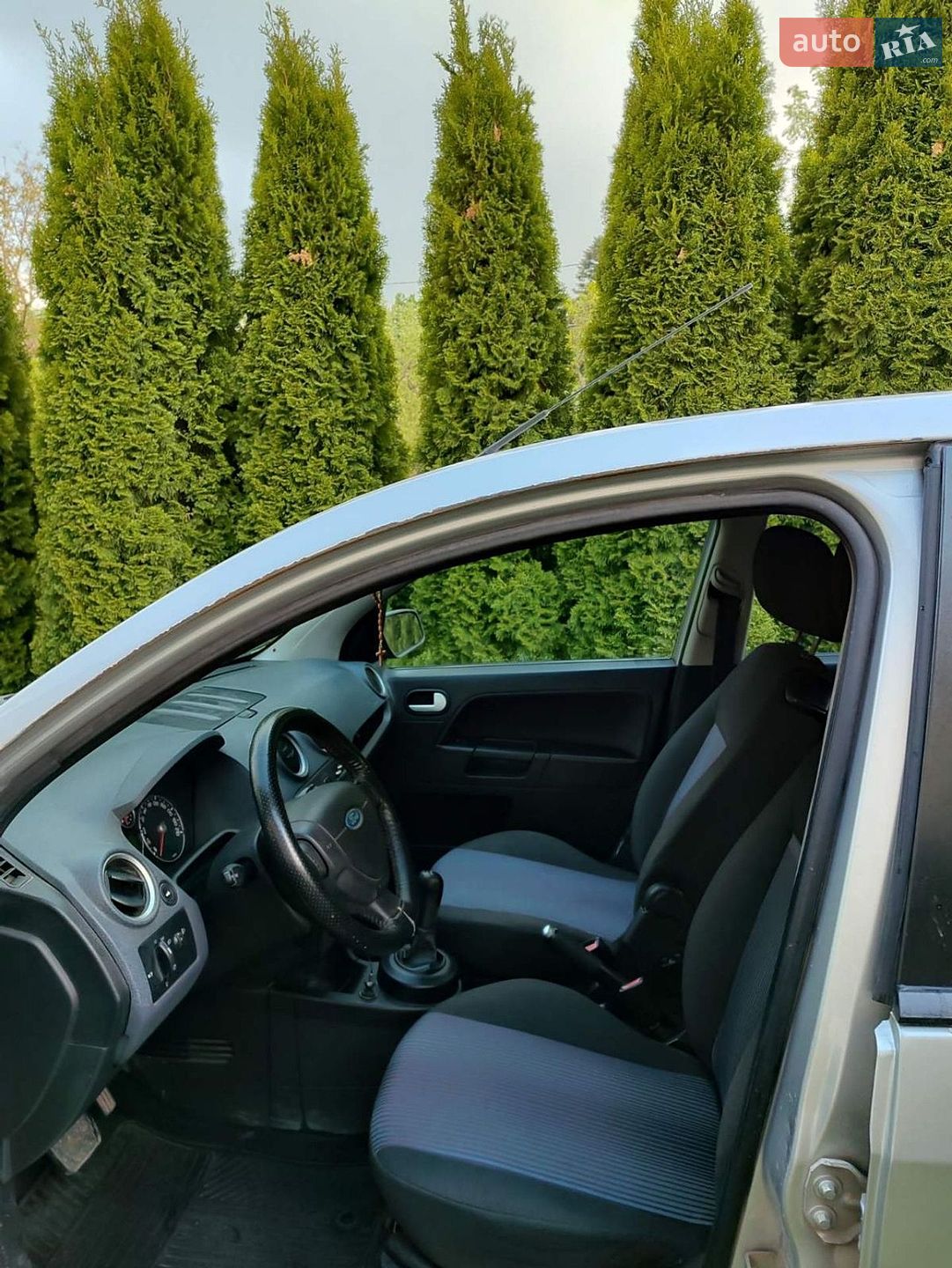 Ford Fusion 2008 VIN WF0UXXGAJU8L63923 фото оголошення 6 з 15