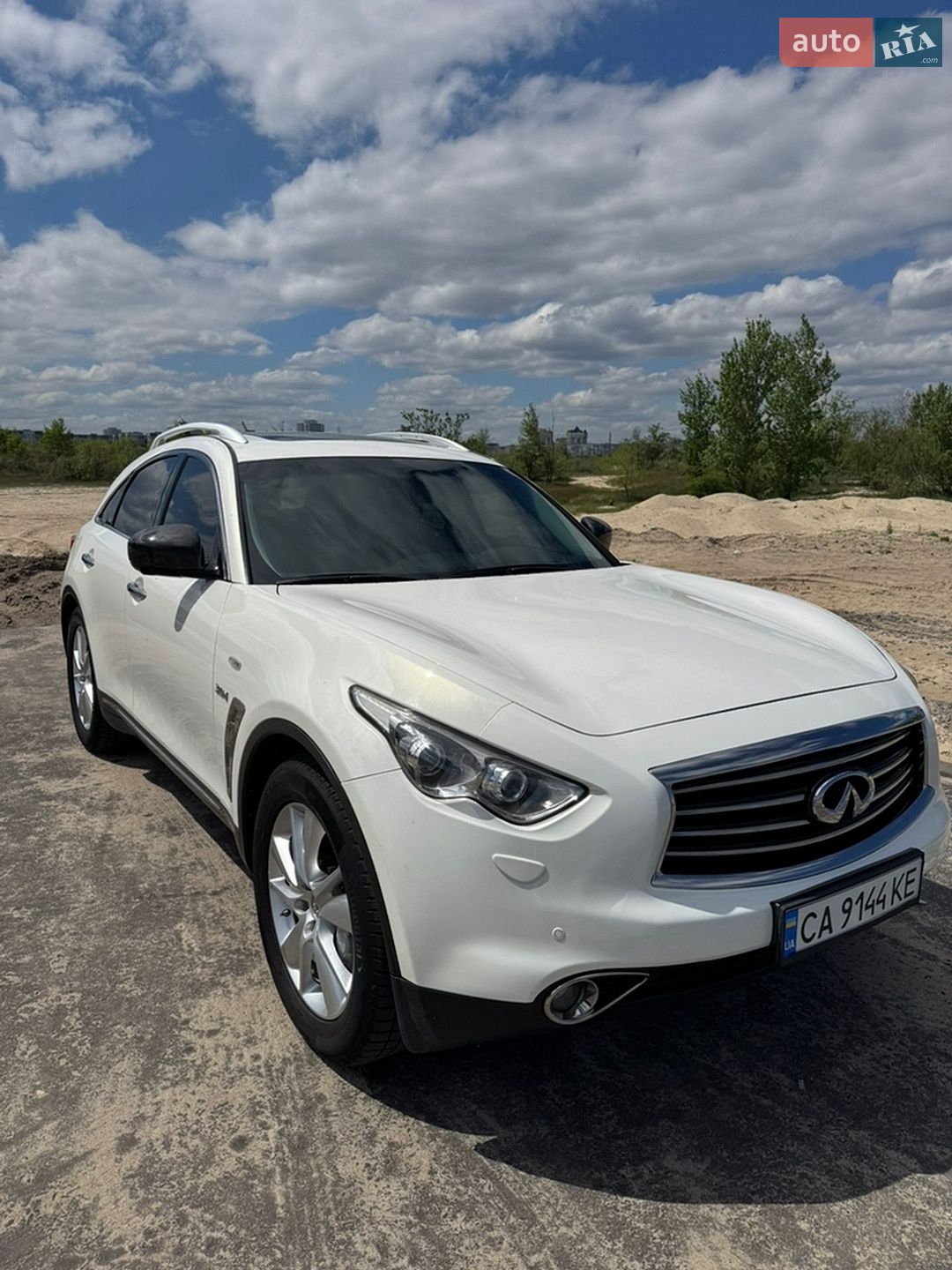 Infiniti QX70 2013 VIN JN1TDNS51U0540027 фото оголошення 2 з 8