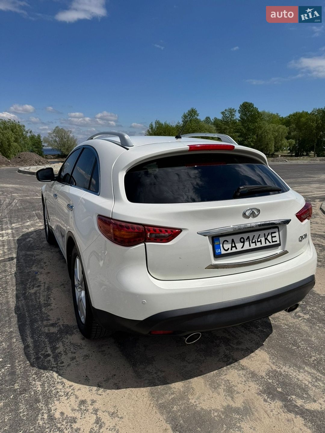 Infiniti QX70 2013 VIN JN1TDNS51U0540027 фото оголошення 3 з 8