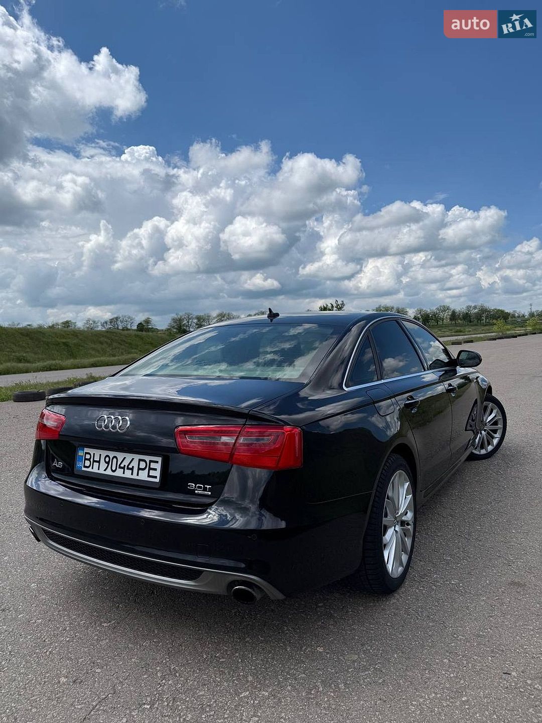 Audi A6 2013 VIN WAUHGAFC6DN057668 фото оголошення 2 з 8