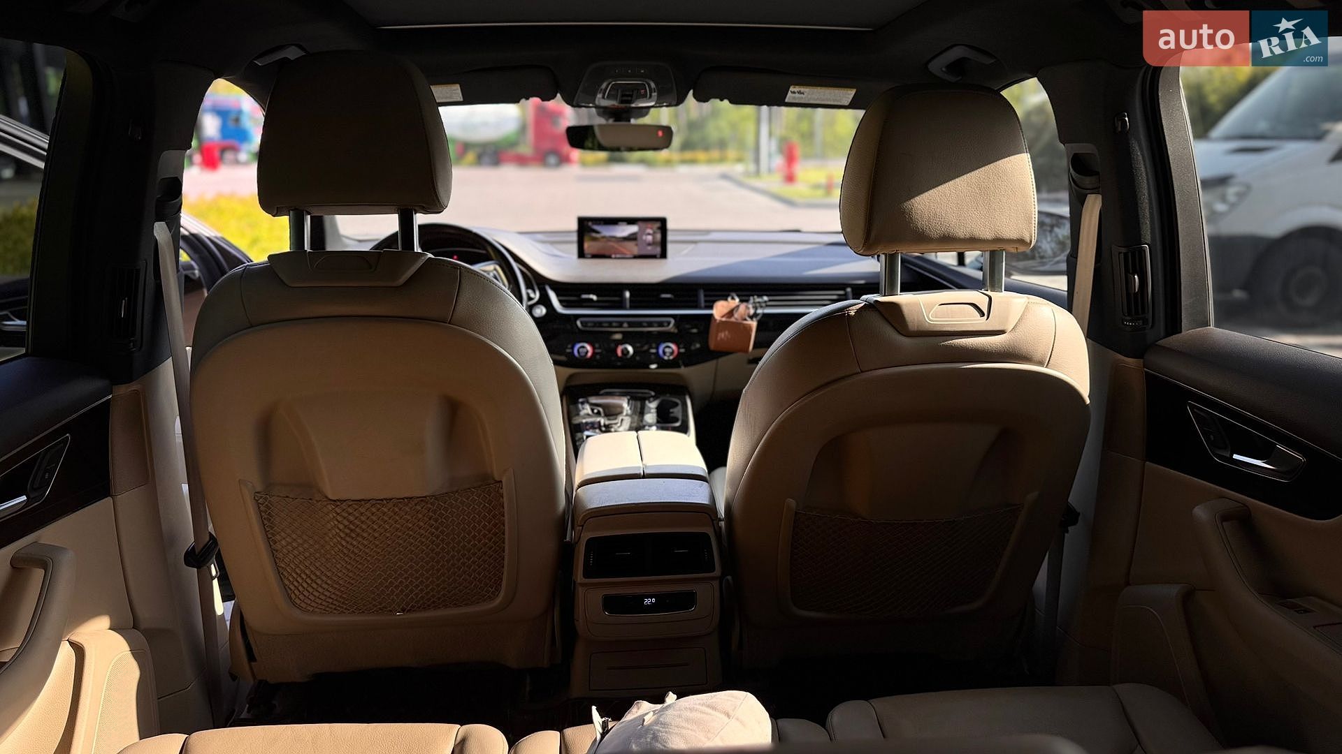Audi Q7 2017 VIN WA1LHAF79HD046246 фото оголошення 17 з 24