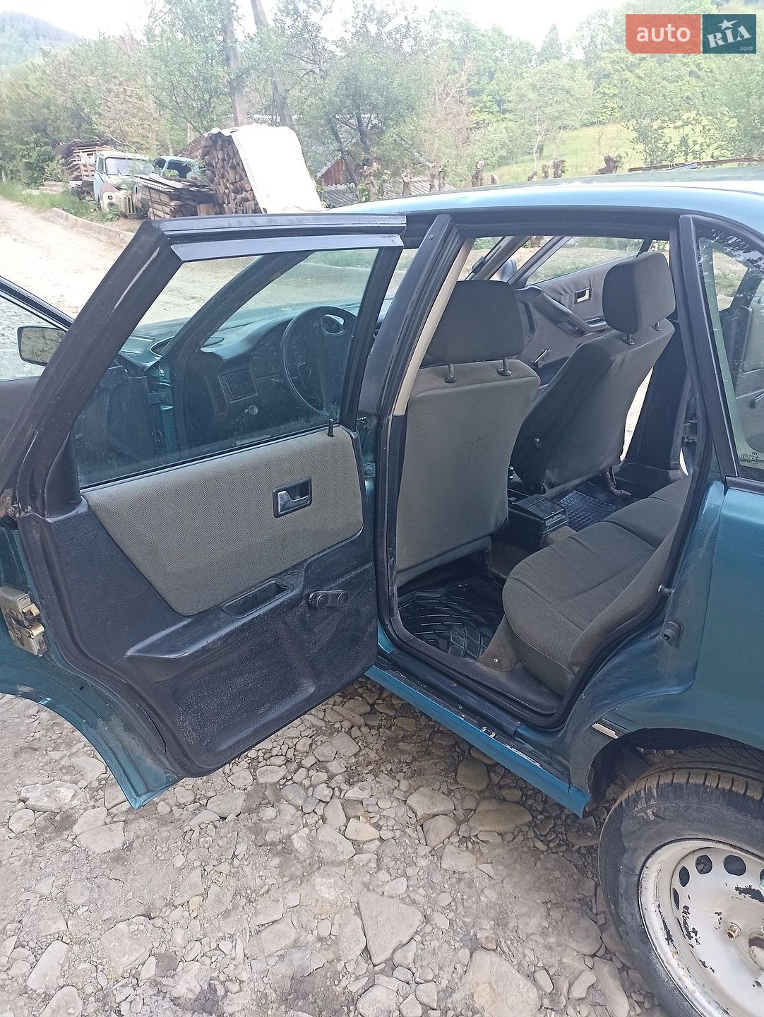 Audi 80 1988 VIN WAUZZZ89ZJA386780 фото оголошення 20 з 40
