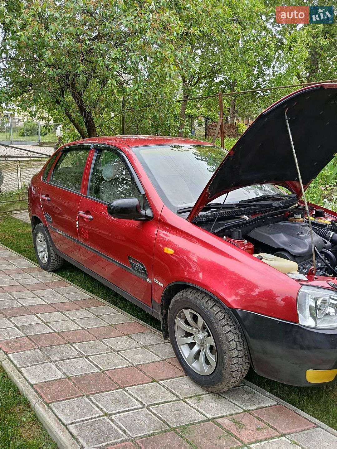 ВАЗ / Lada 1118 Калина 2006 VIN XTA11183060035725 фото оголошення 2 з 15