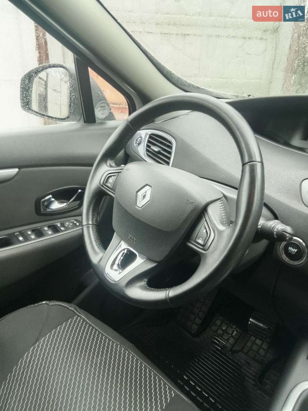 Renault Grand Scenic 2015 VIN VF1JZS0AE52477454 фото оголошення 3 з 13