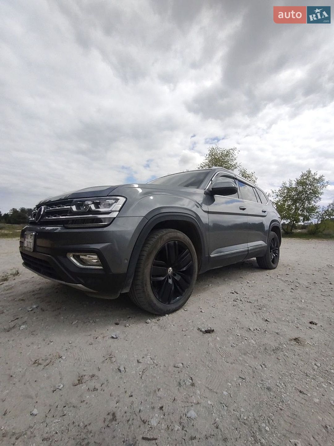Volkswagen Atlas 2018 VIN 1V2NR2CA0KC506827 фото оголошення 5 з 13