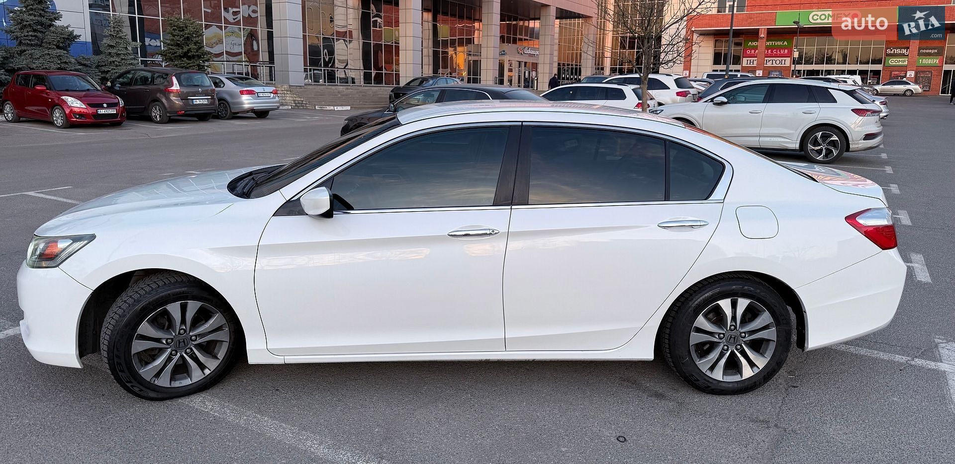 Honda Accord 2014 VIN 1HGCR2F38EA230565 фото оголошення 11 з 22