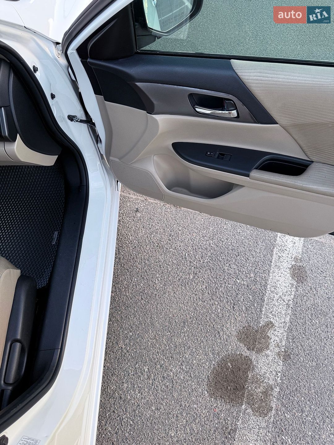 Honda Accord 2014 VIN 1HGCR2F38EA230565 фото оголошення 14 з 20