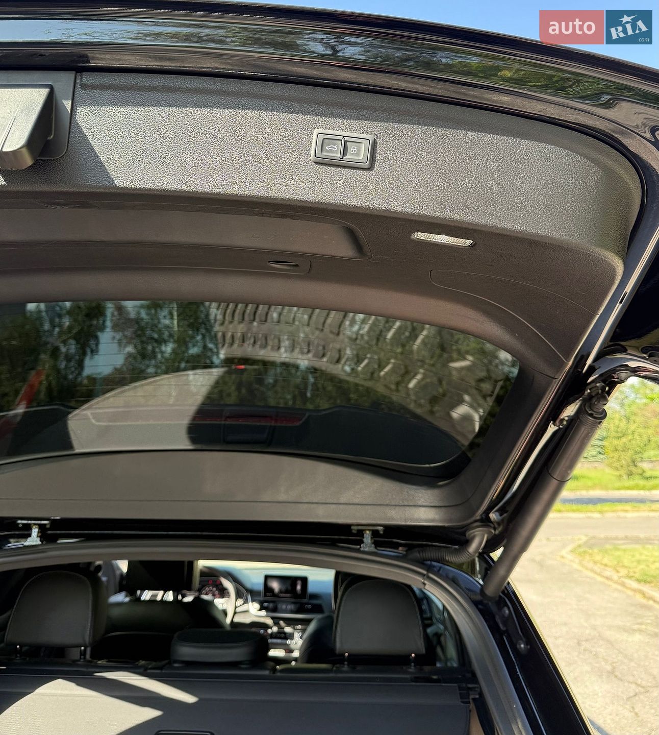 Audi SQ5 2019 VIN WA1B4AFYXL2037124 фото оголошення 43 з 55
