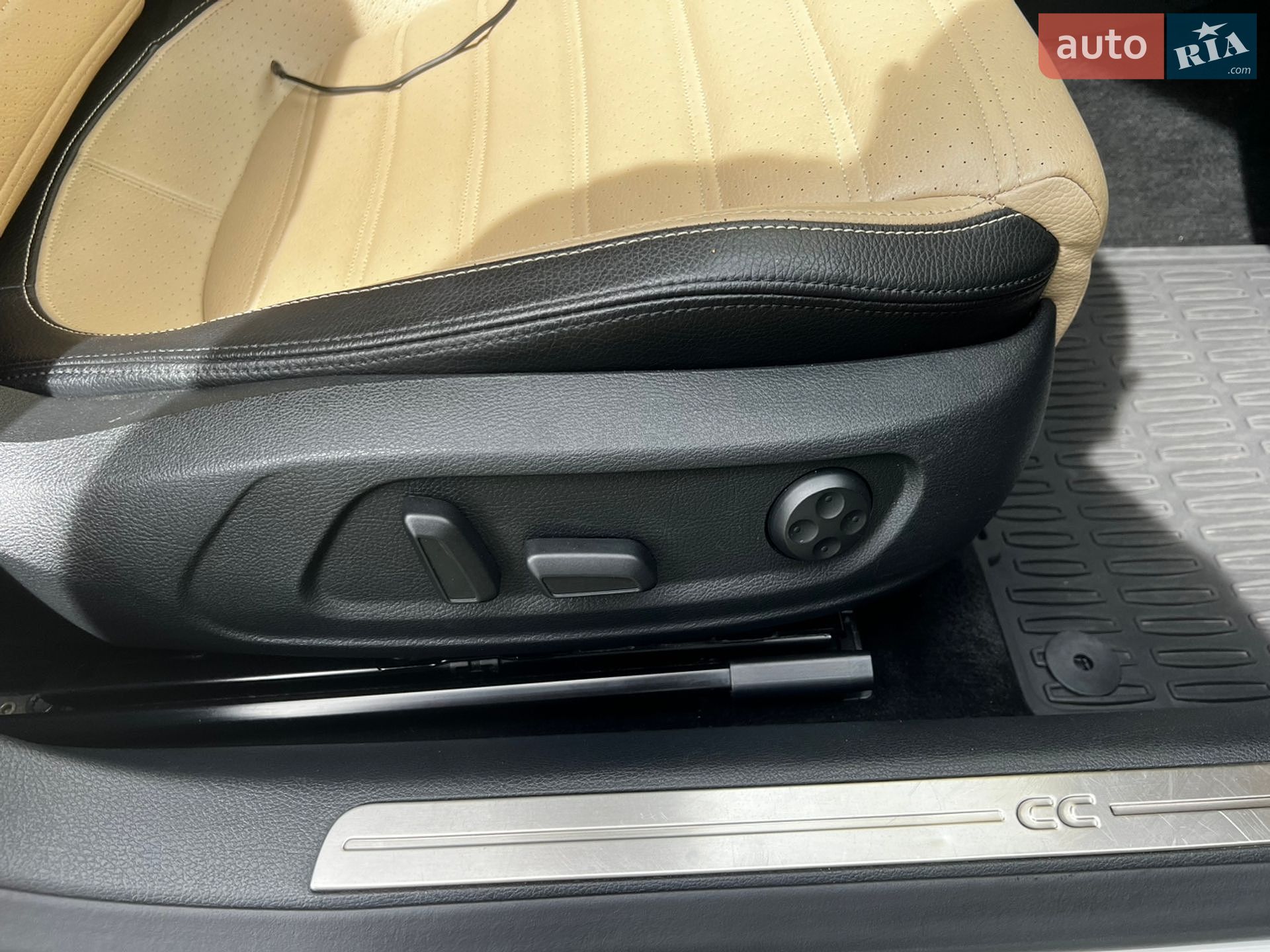 Volkswagen CC / Passat CC 2012 VIN WVWBP7AN0DE513555 фото оголошення 9 з 18