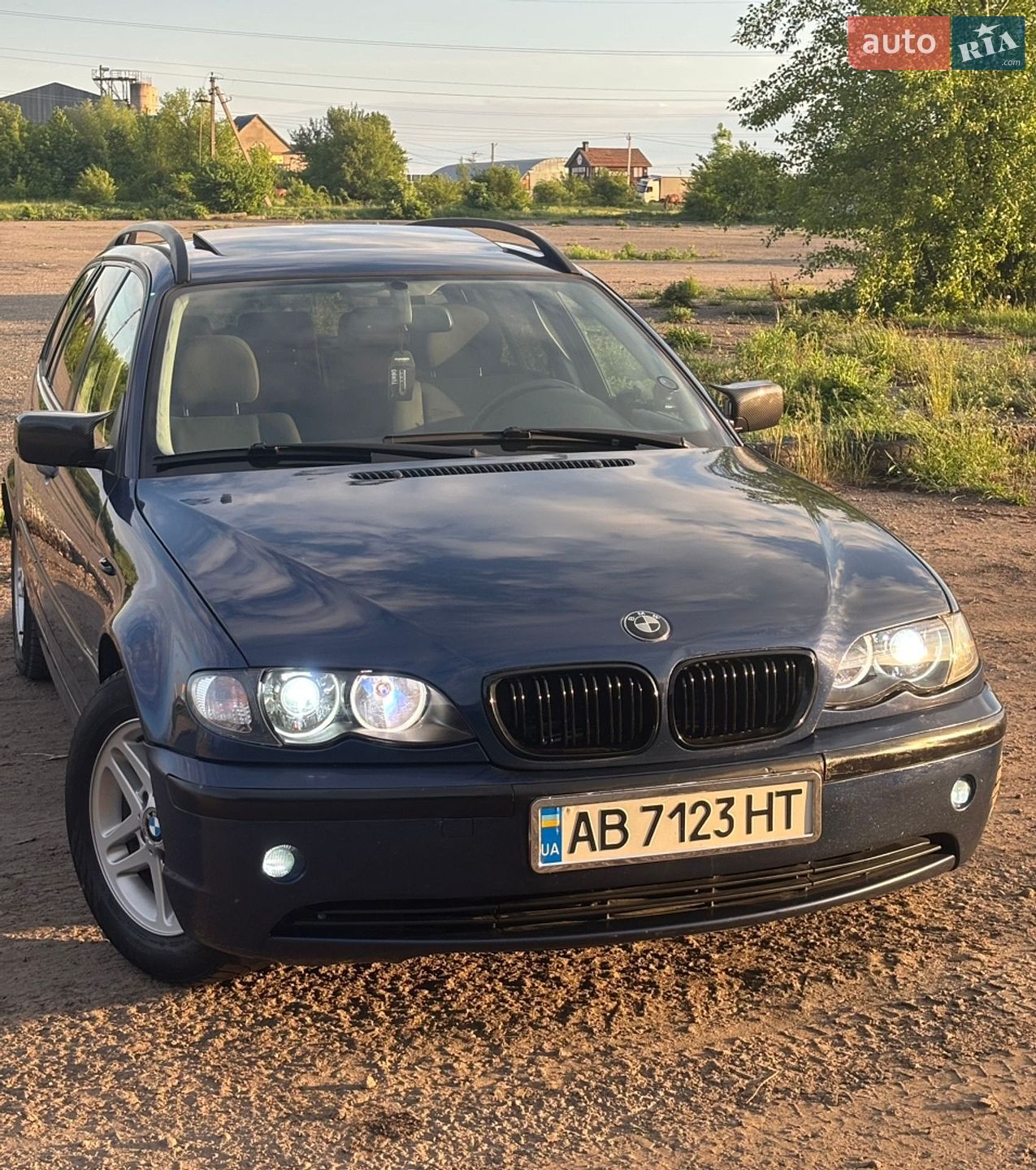 BMW 3 Series 2005 VIN WBAEX31020PP67189 фото оголошення 2 з 9