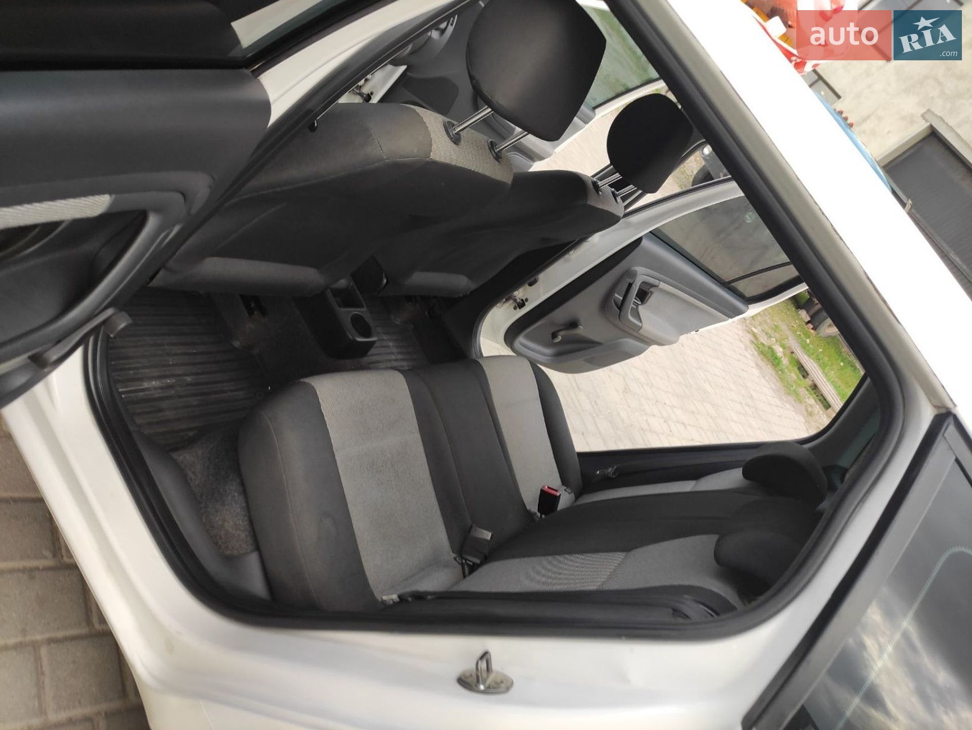 Skoda Fabia 2010 VIN TMB1SB5J8B3045832 фото оголошення 16 з 21