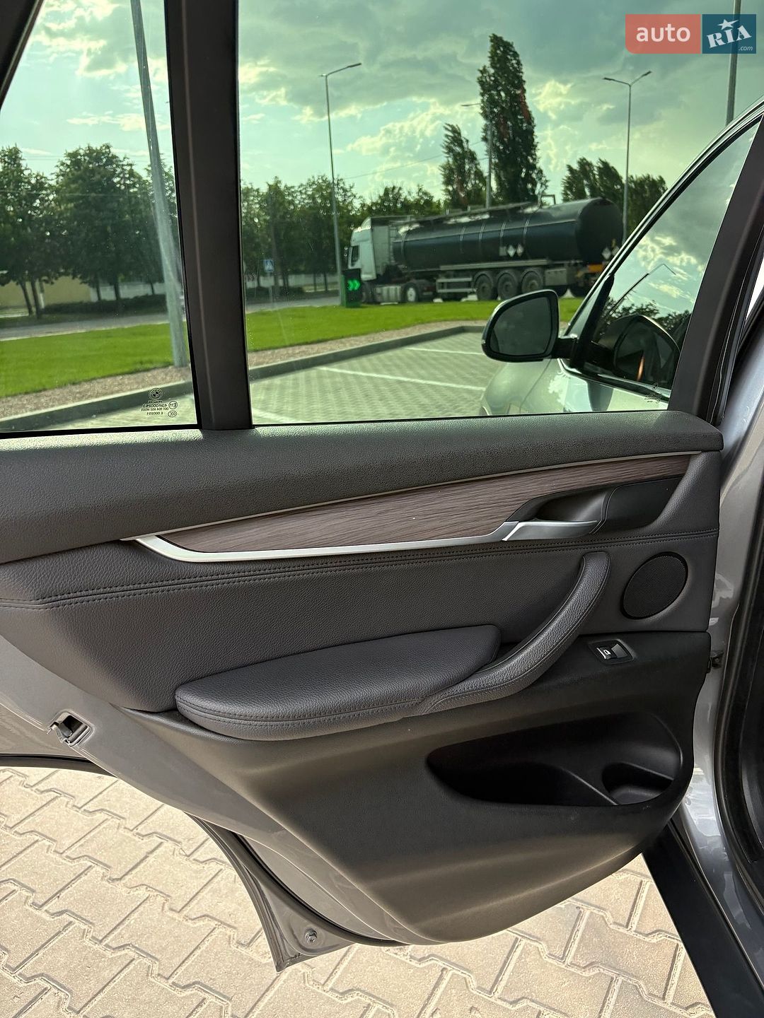 BMW X5 2016 VIN WBALS010900V46038 фото оголошення 39 з 62