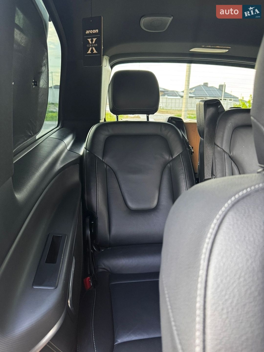 Mercedes-Benz V-Class 2016 VIN WDF44781313156261 фото оголошення 12 з 18