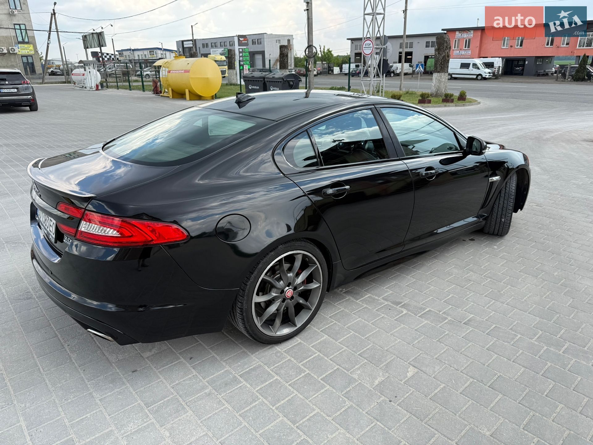 Jaguar XF 2015 VIN SAJWJ0FF7F8U76275 фото оголошення 5 з 17