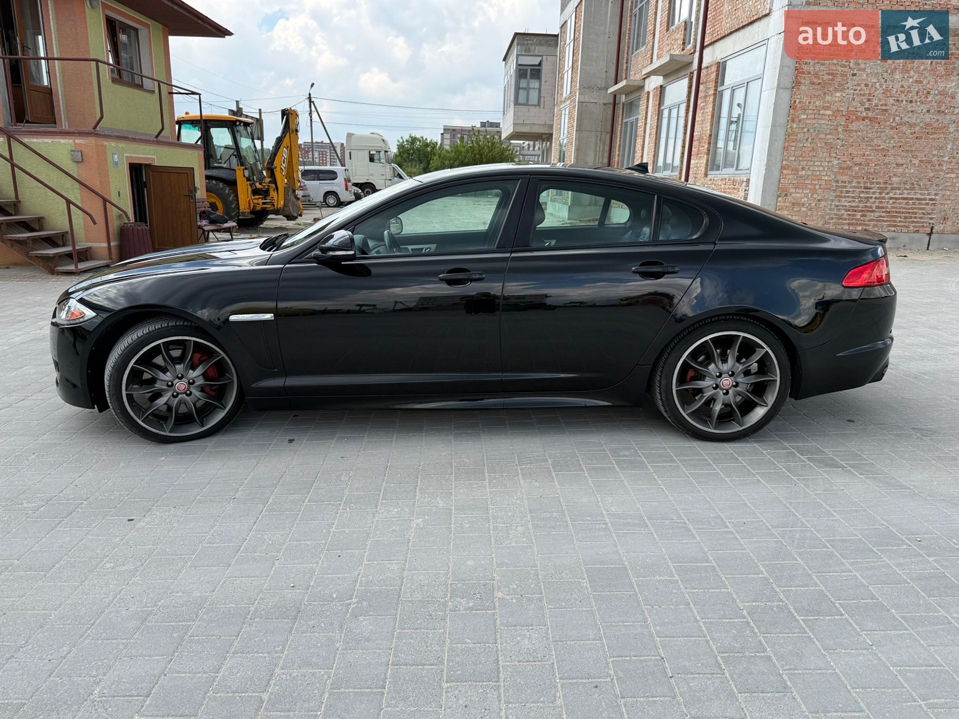 Jaguar XF 2015 VIN SAJWJ0FF7F8U76275 фото оголошення 4 з 17
