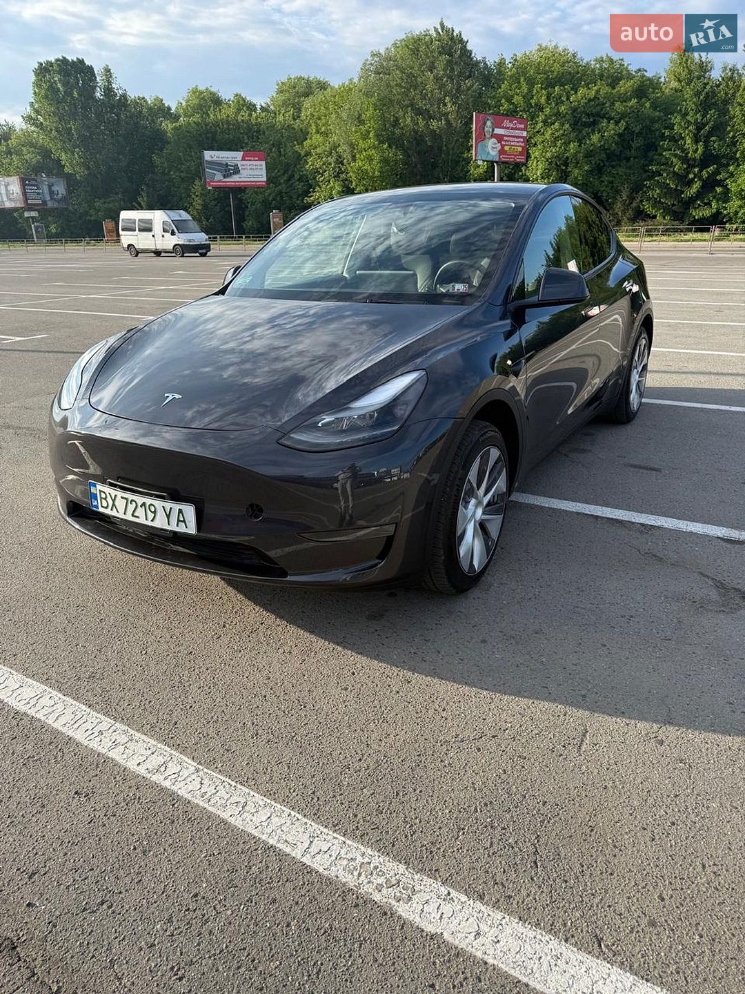 Tesla Model Y 2024 VIN 7SAYGDED1RF072568 фото оголошення 18 з 26
