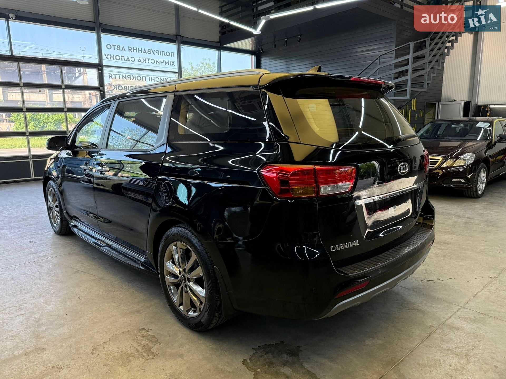 Kia Carnival 2014 VIN KNAMC81ABFS053235 фото оголошення 4 з 41