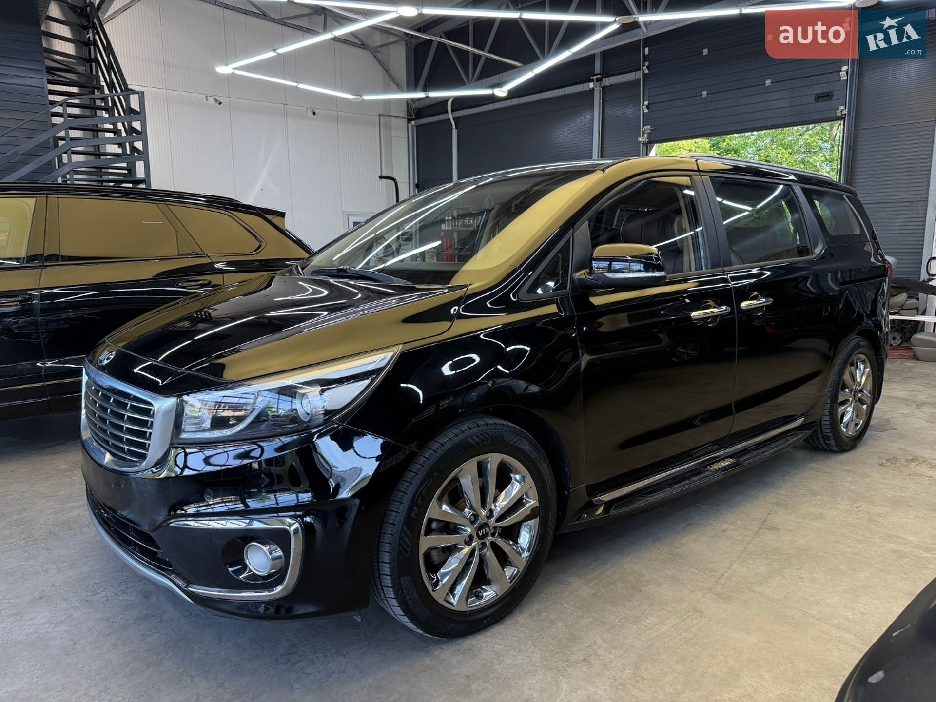 Kia Carnival 2014 VIN KNAMC81ABFS053235 фото оголошення 9 з 41