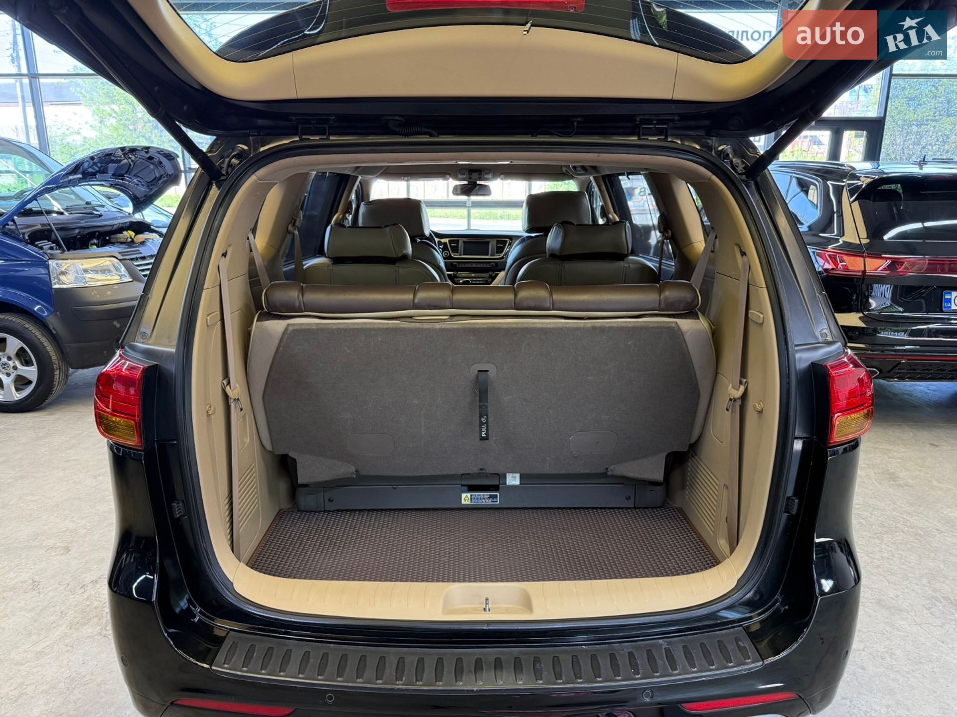 Kia Carnival 2014 VIN KNAMC81ABFS053235 фото оголошення 37 з 41