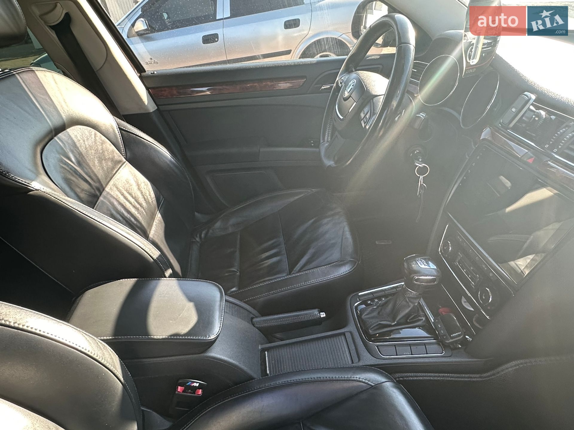 Skoda Superb 2013 VIN TMBLE73T3C9068855 фото оголошення 4 з 21
