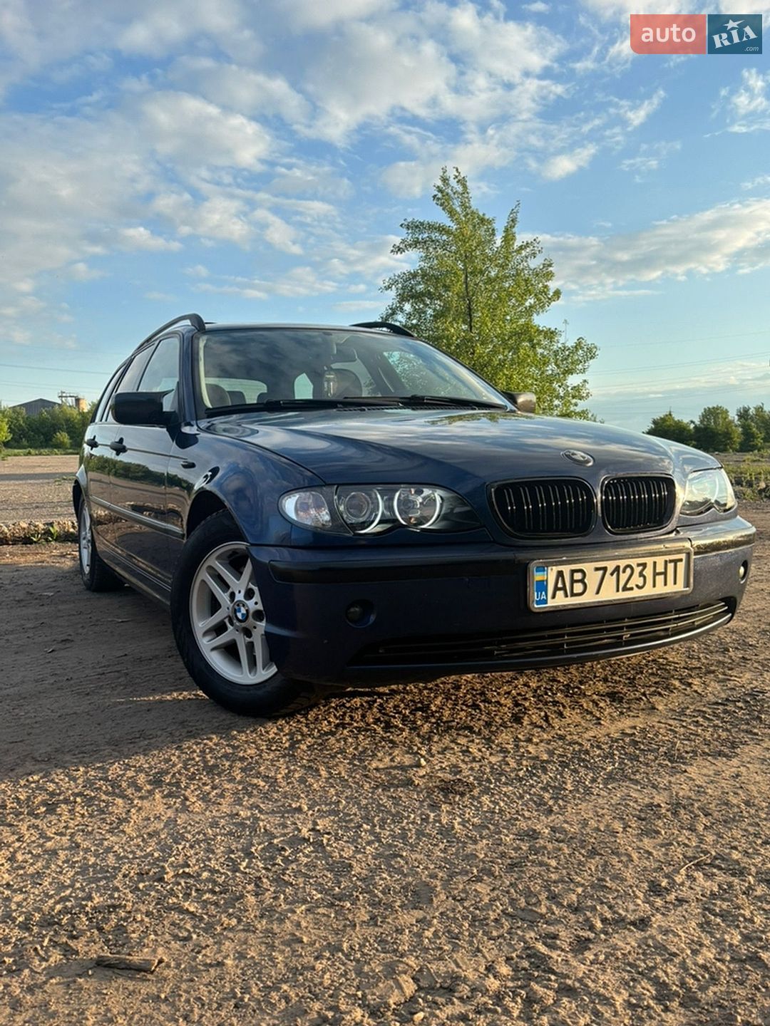 BMW 3 Series 2005 VIN WBAEX31020PP67189 фото оголошення 4 з 9