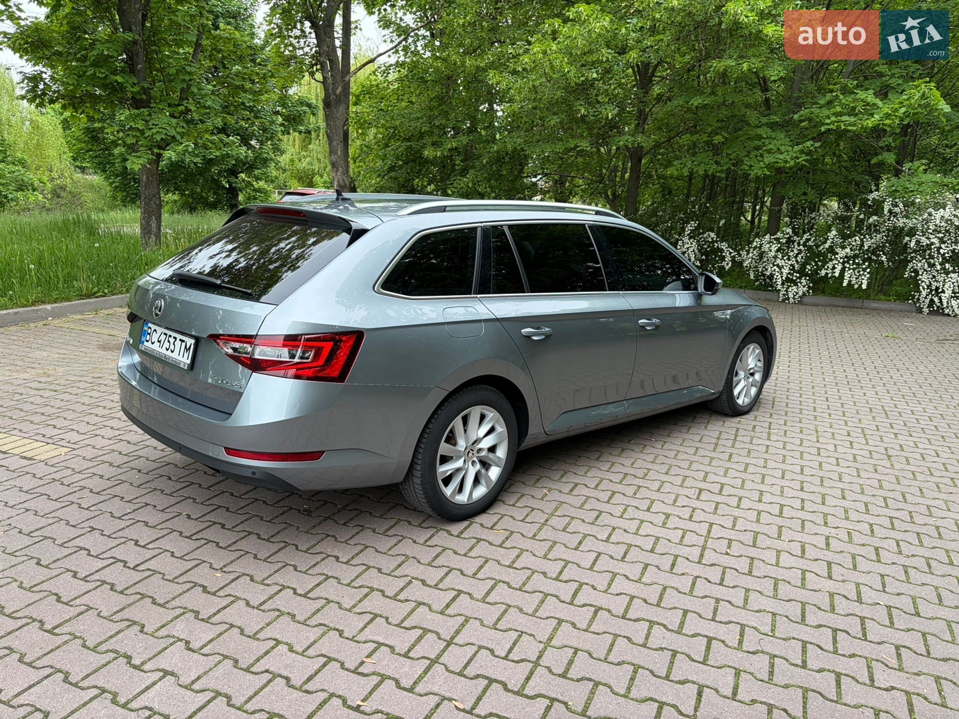 Skoda Superb 2019 VIN TMBJH7NP0K7064299 фото оголошення 4 з 29