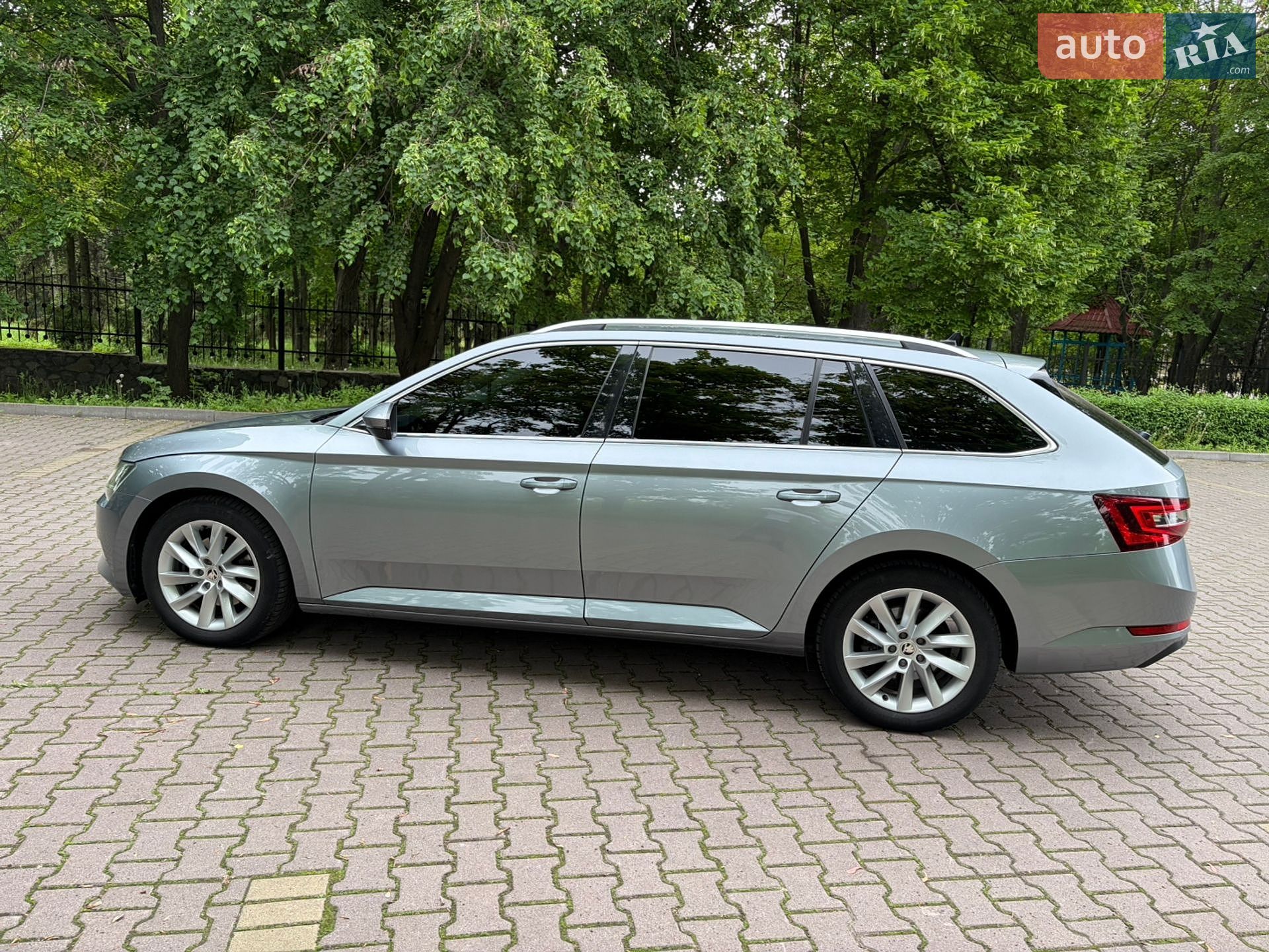 Skoda Superb 2019 VIN TMBJH7NP0K7064299 фото оголошення 7 з 29