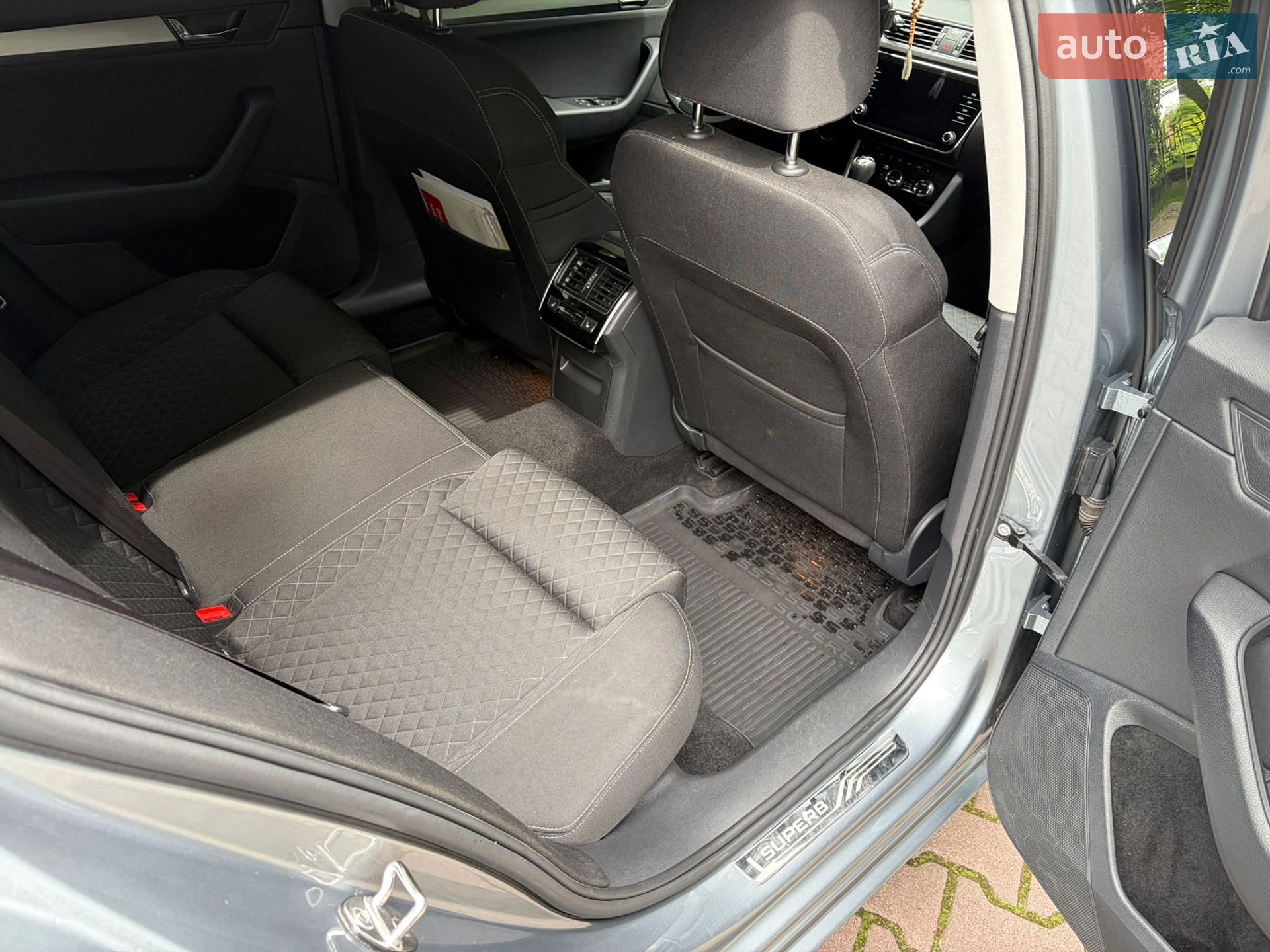 Skoda Superb 2019 VIN TMBJH7NP0K7064299 фото оголошення 17 з 29
