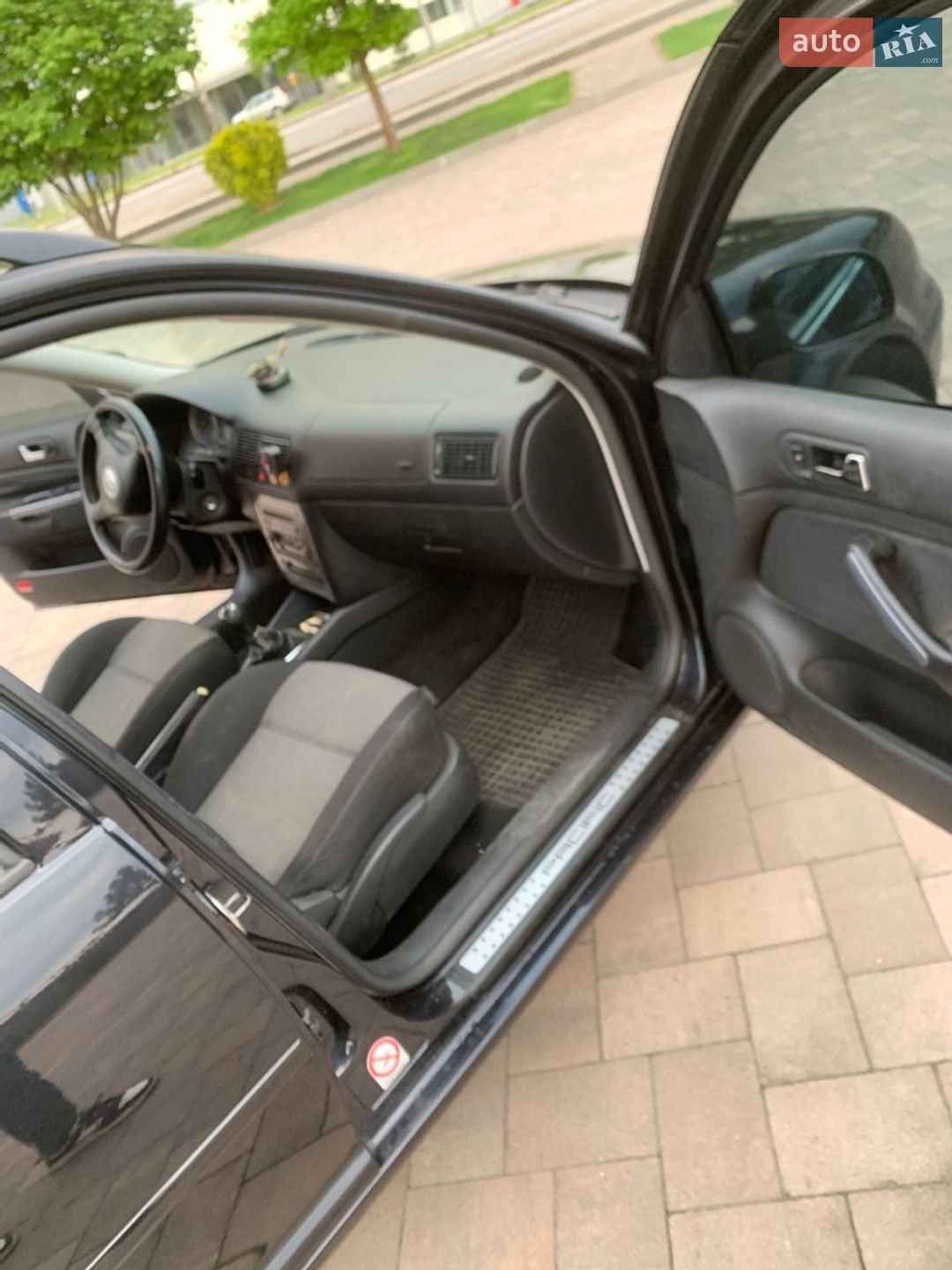 Volkswagen Golf 2003 VIN WVWZZZ1JZ4W111089 фото оголошення 9 з 15