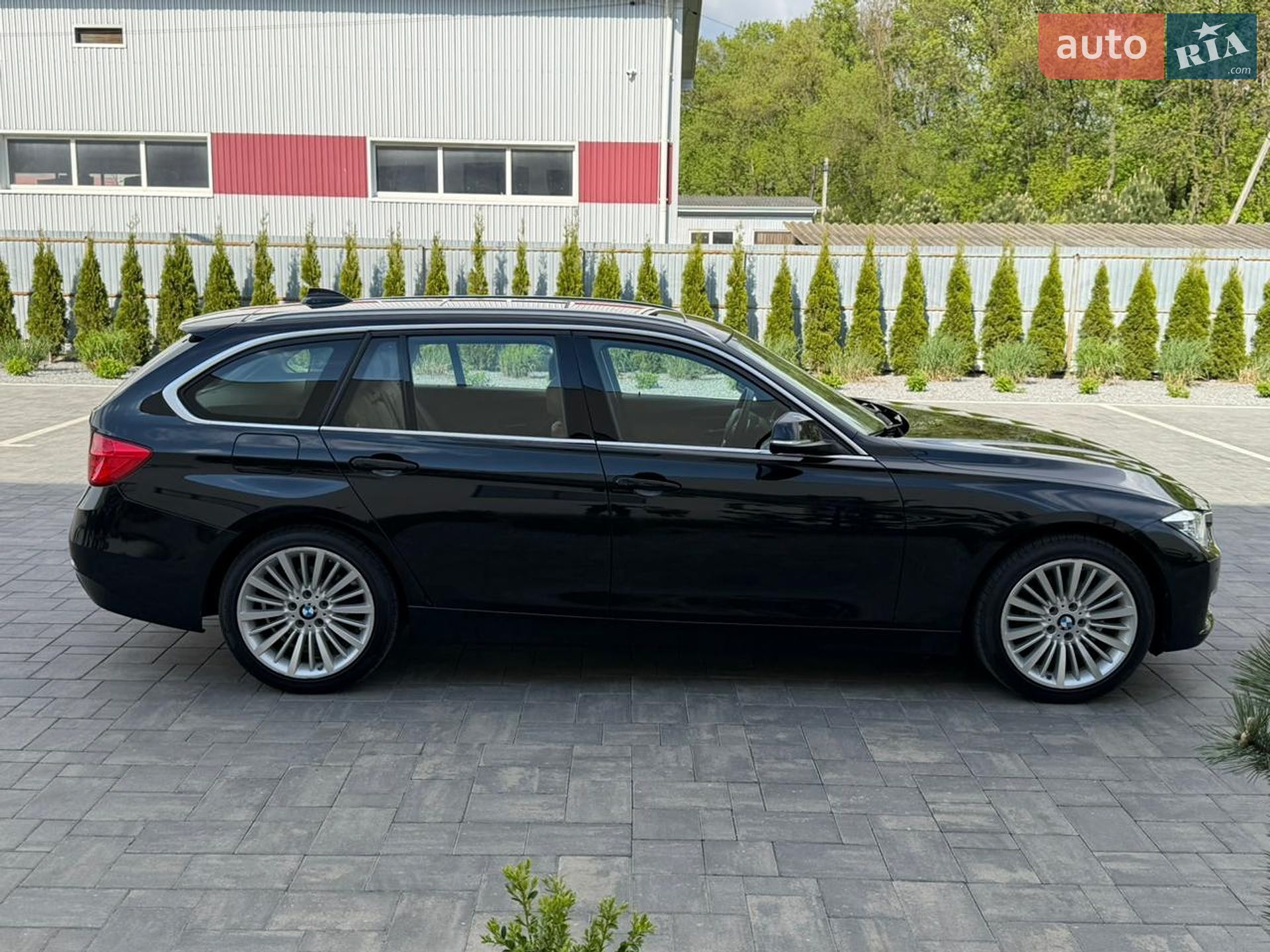 BMW 3 Series 2014 VIN WBA3G7C52EKN37499 фото оголошення 3 з 68