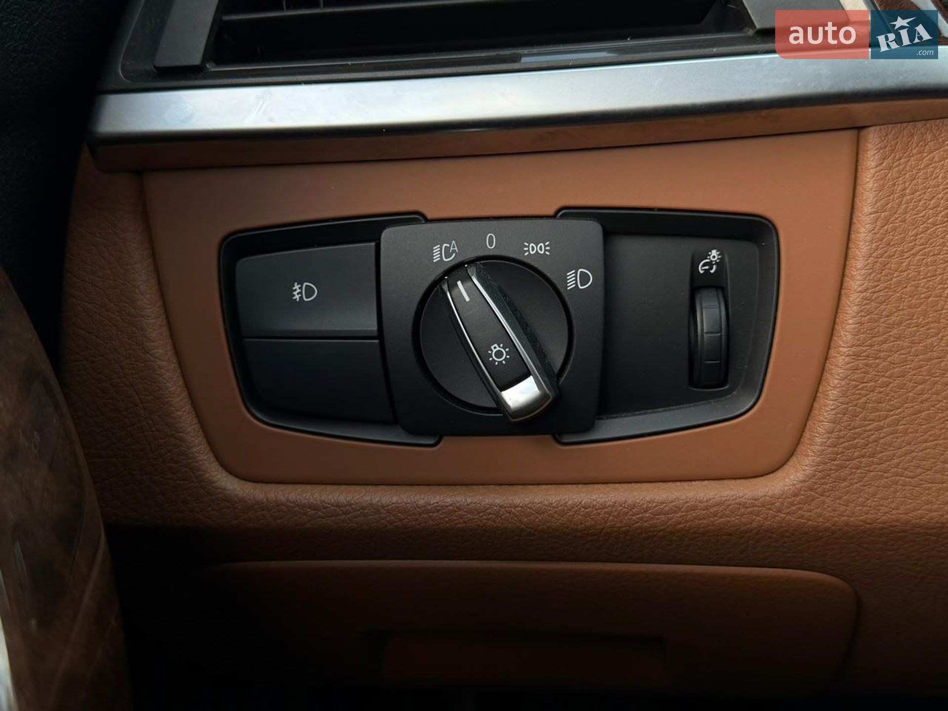 BMW 3 Series 2014 VIN WBA3G7C52EKN37499 фото оголошення 14 з 68