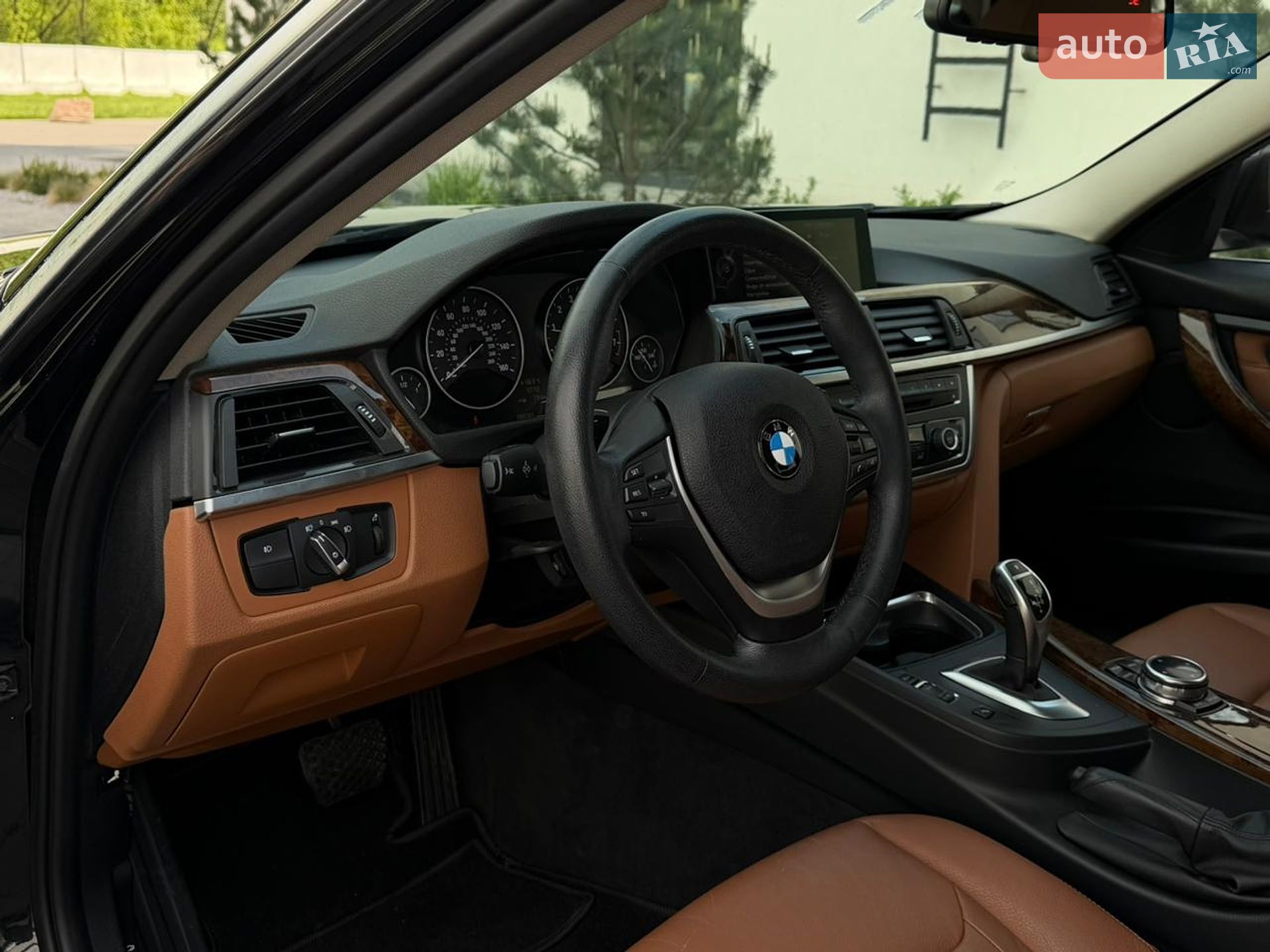 BMW 3 Series 2014 VIN WBA3G7C52EKN37499 фото оголошення 27 з 68
