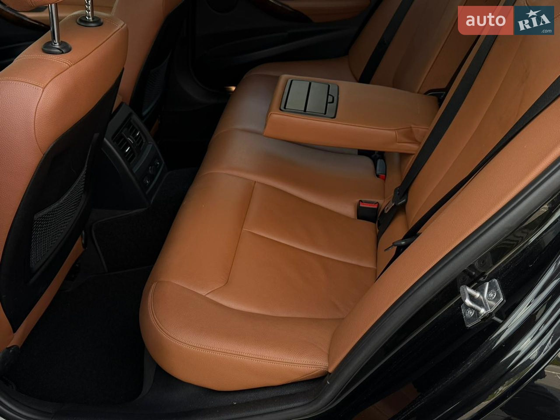BMW 3 Series 2014 VIN WBA3G7C52EKN37499 фото оголошення 32 з 68