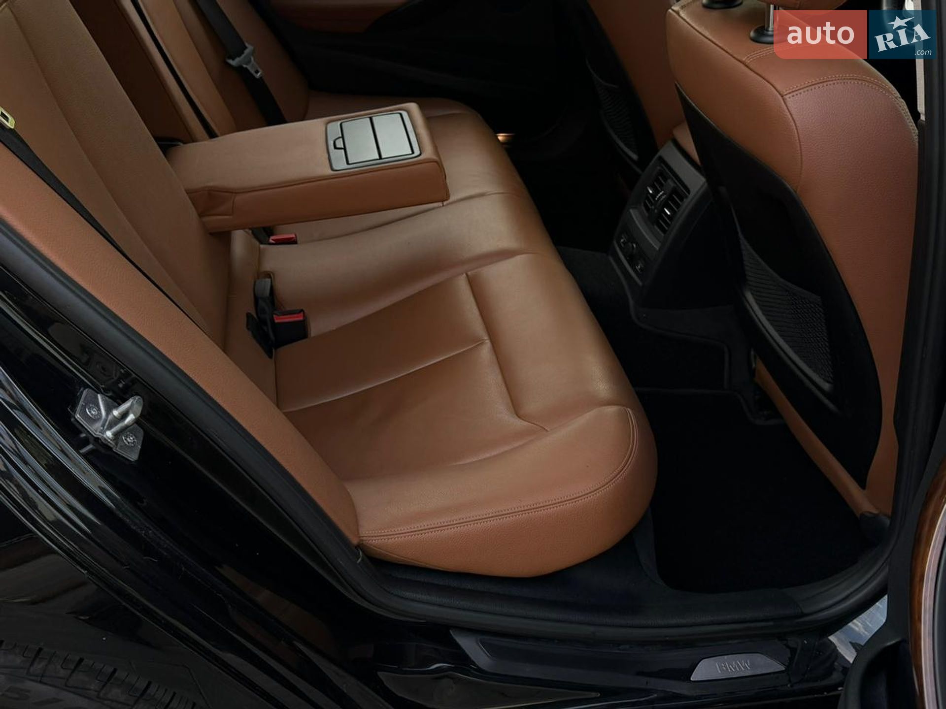 BMW 3 Series 2014 VIN WBA3G7C52EKN37499 фото оголошення 37 з 68