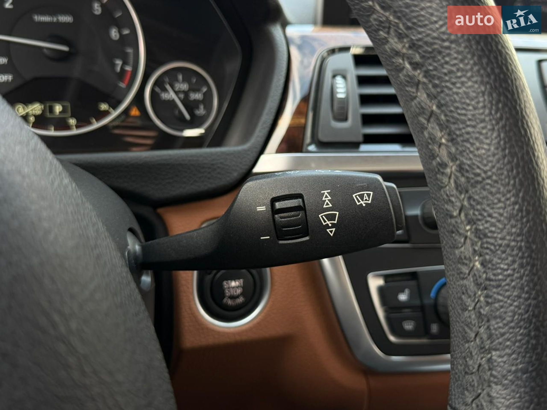 BMW 3 Series 2014 VIN WBA3G7C52EKN37499 фото оголошення 45 з 68