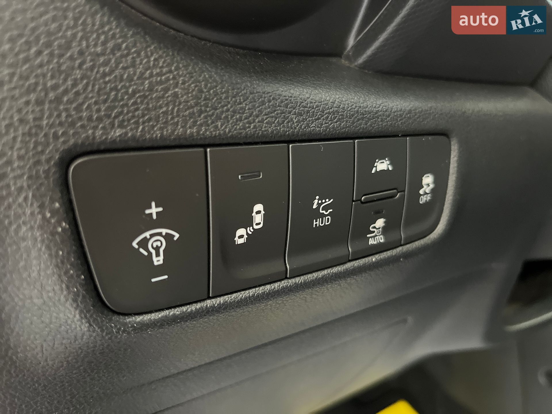 Hyundai Kona 2019 VIN KM8K33AG2LU065759 фото оголошення 18 з 29