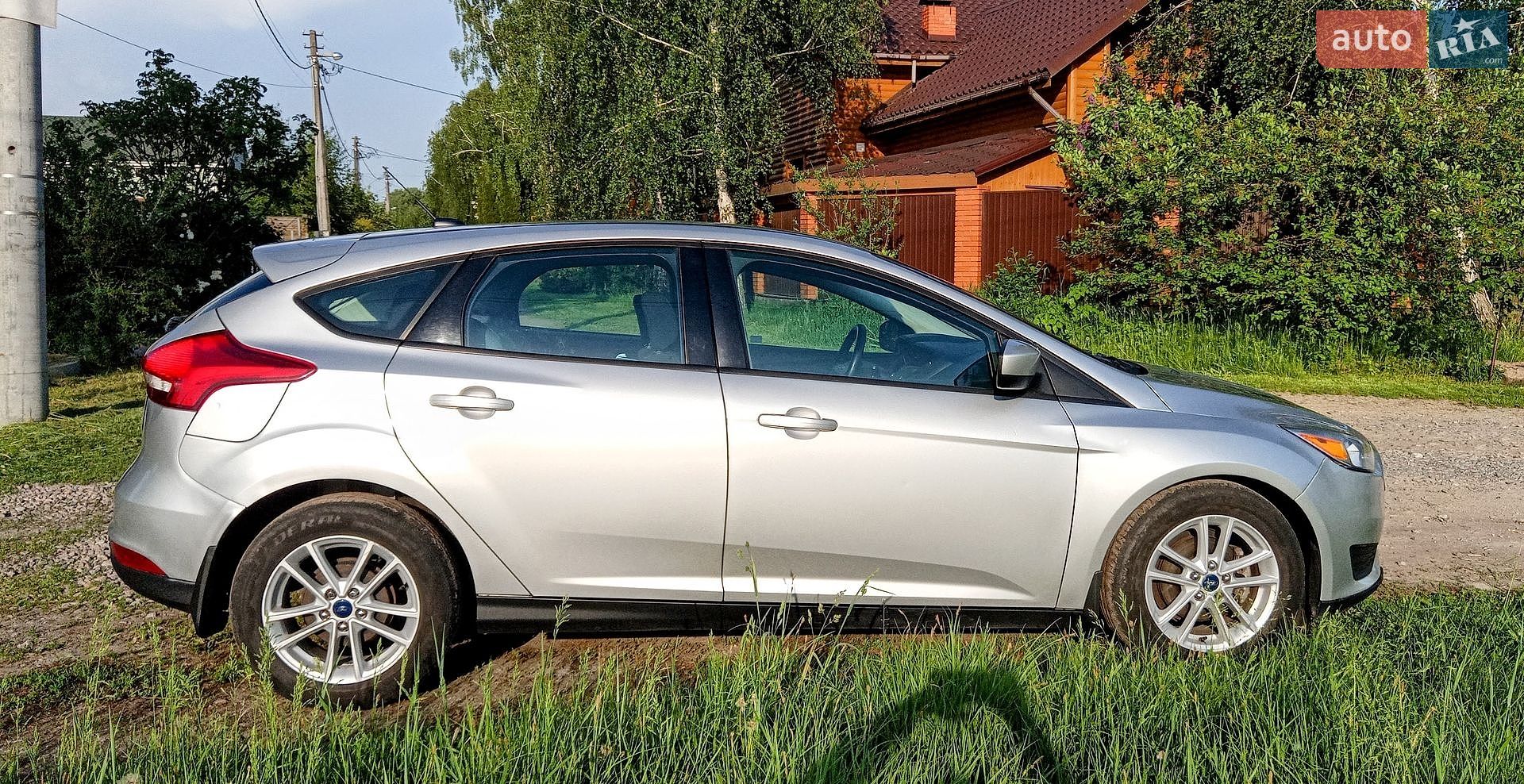 Ford Focus 2017 VIN 1FADP3K2XJL224945 фото оголошення 2 з 14