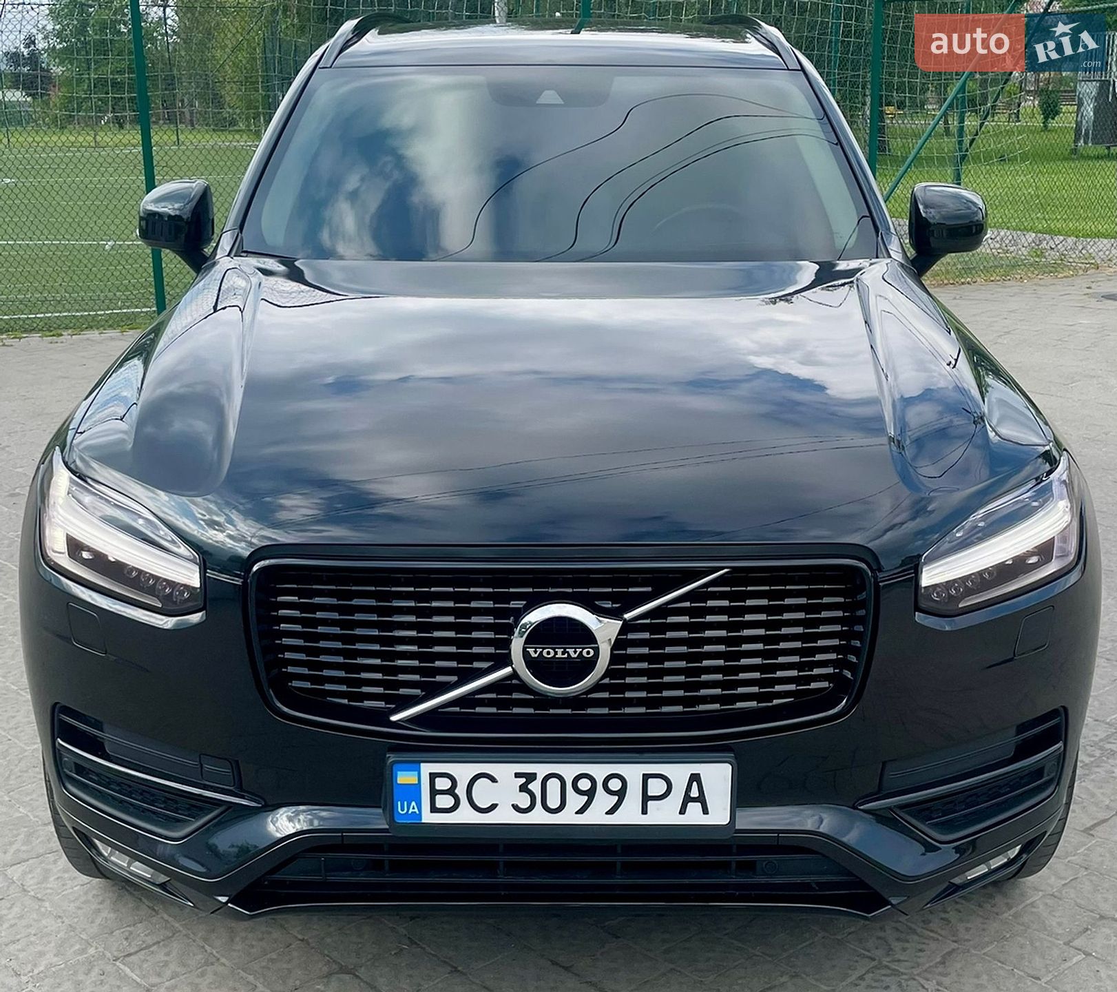Volvo Xc90 2015 VIN YV1LFA4BCG1049281 фото оголошення 8 з 15
