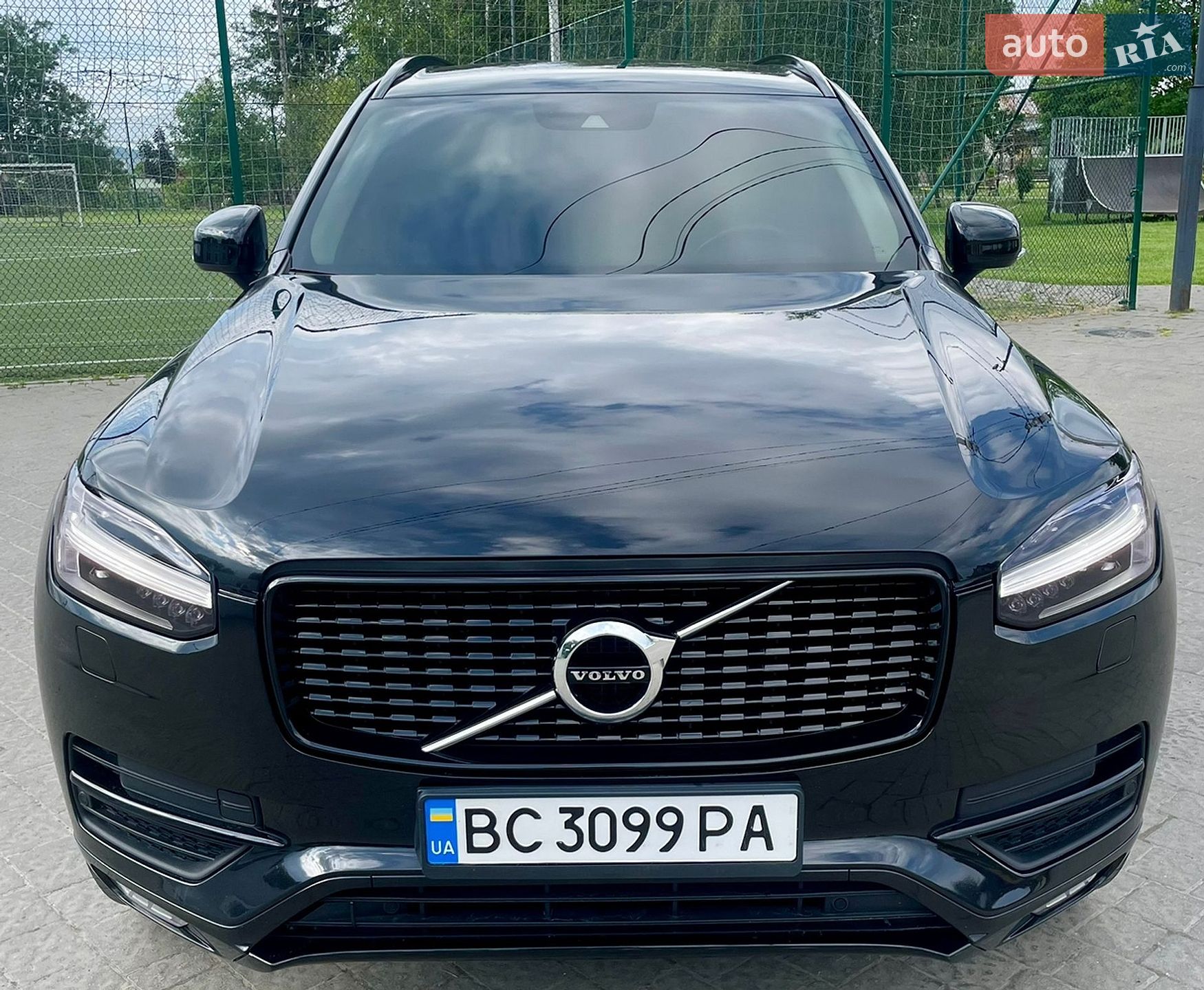 Volvo Xc90 2015 VIN YV1LFA4BCG1049281 фото оголошення 9 з 15