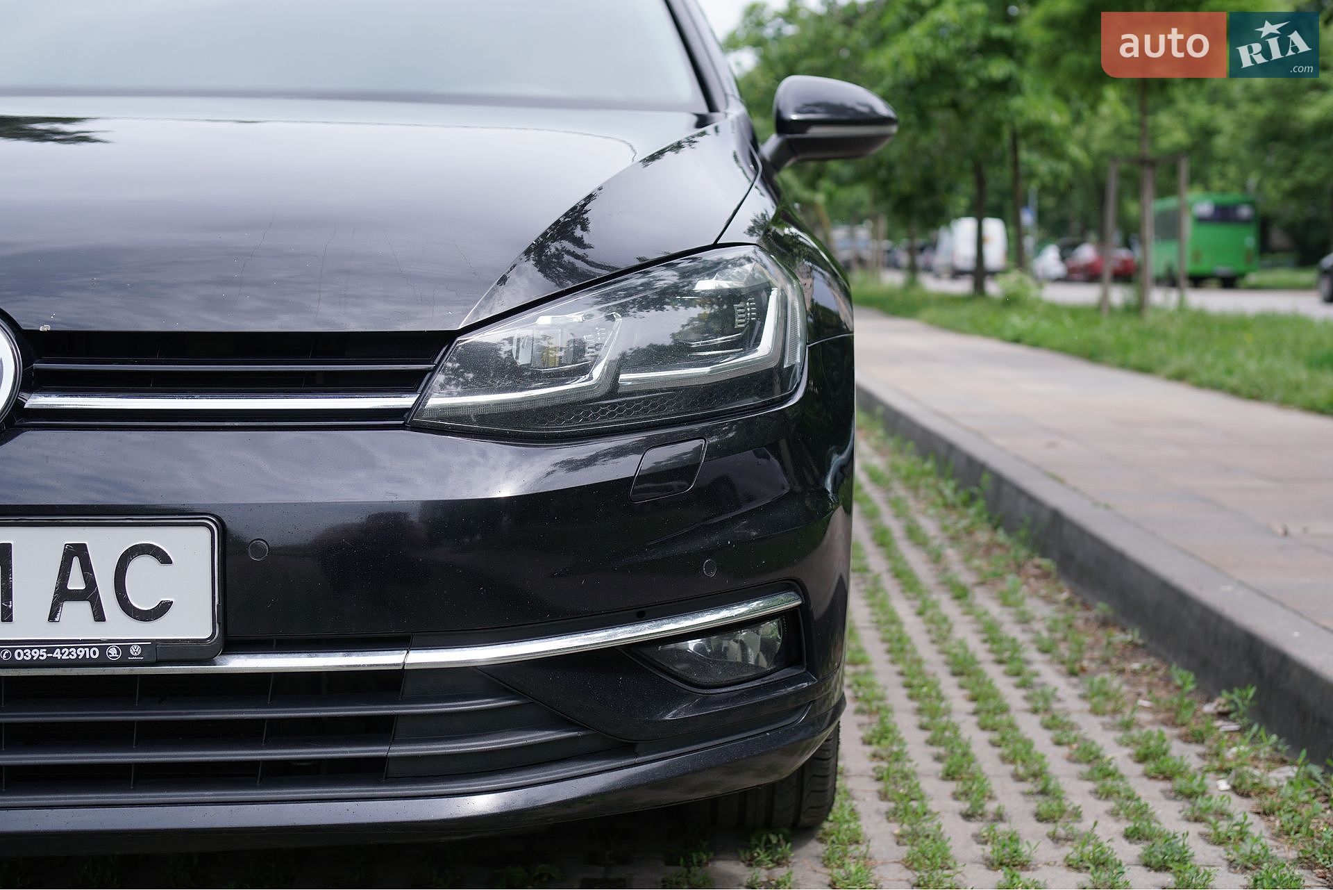 Volkswagen Golf 2018 VIN WVWZZZAUZJP607228 фото оголошення 4 з 31