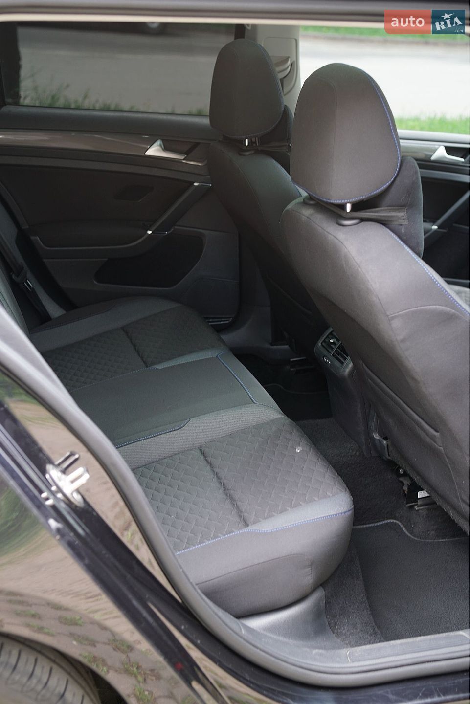 Volkswagen Golf 2018 VIN WVWZZZAUZJP607228 фото оголошення 20 з 31