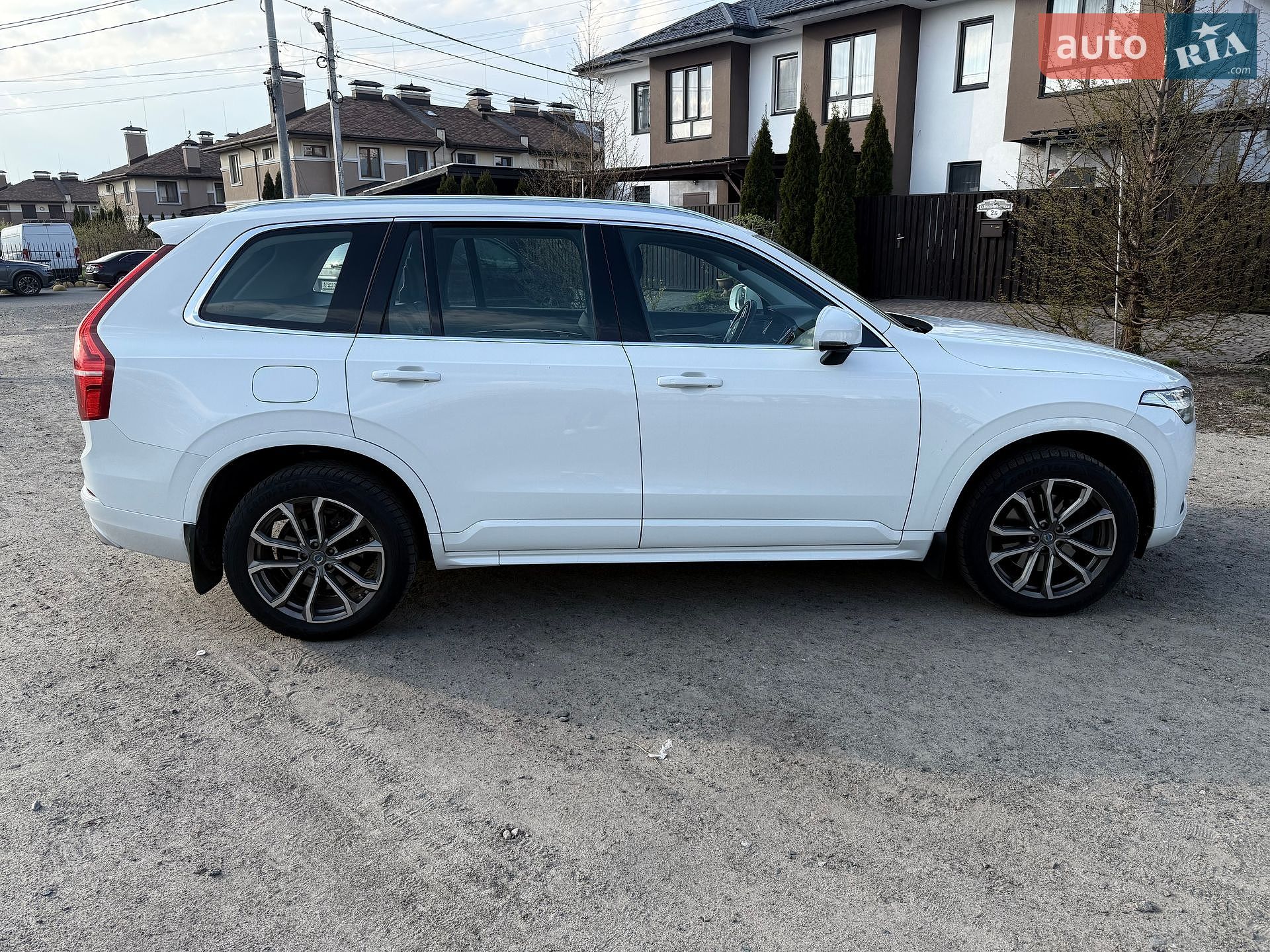 Volvo Xc90 2019 VIN YV1LC25UCL1546870 фото оголошення 7 з 23