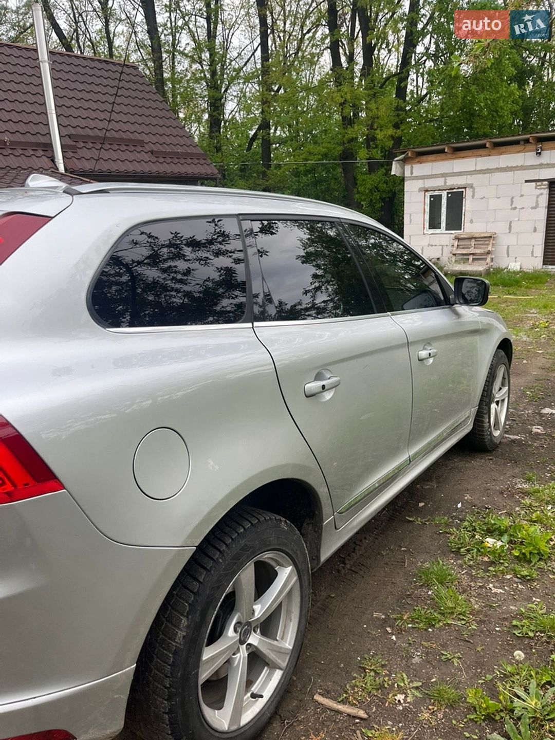 Volvo XC60 2016 VIN YV440MRU2H2020715 фото оголошення 3 з 10