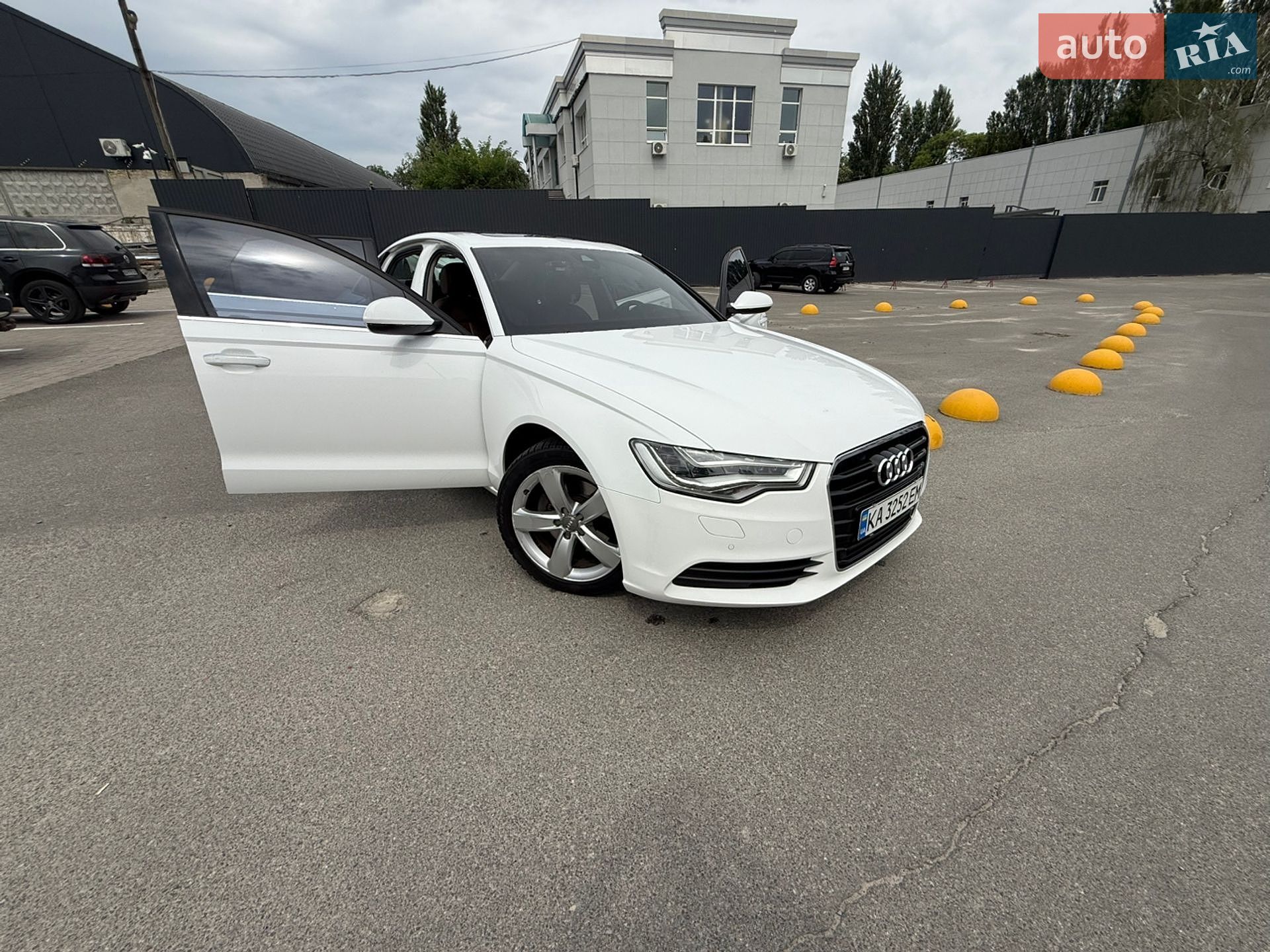 Audi A6 2014 VIN WAUZZZ4GXFN010679 фото оголошення 17 з 47